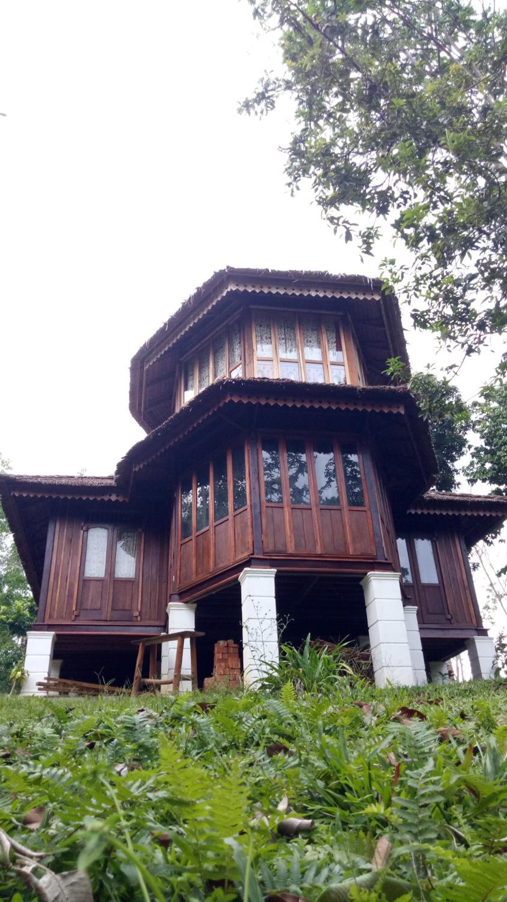 Three-Bedroom Villa - Photo 11