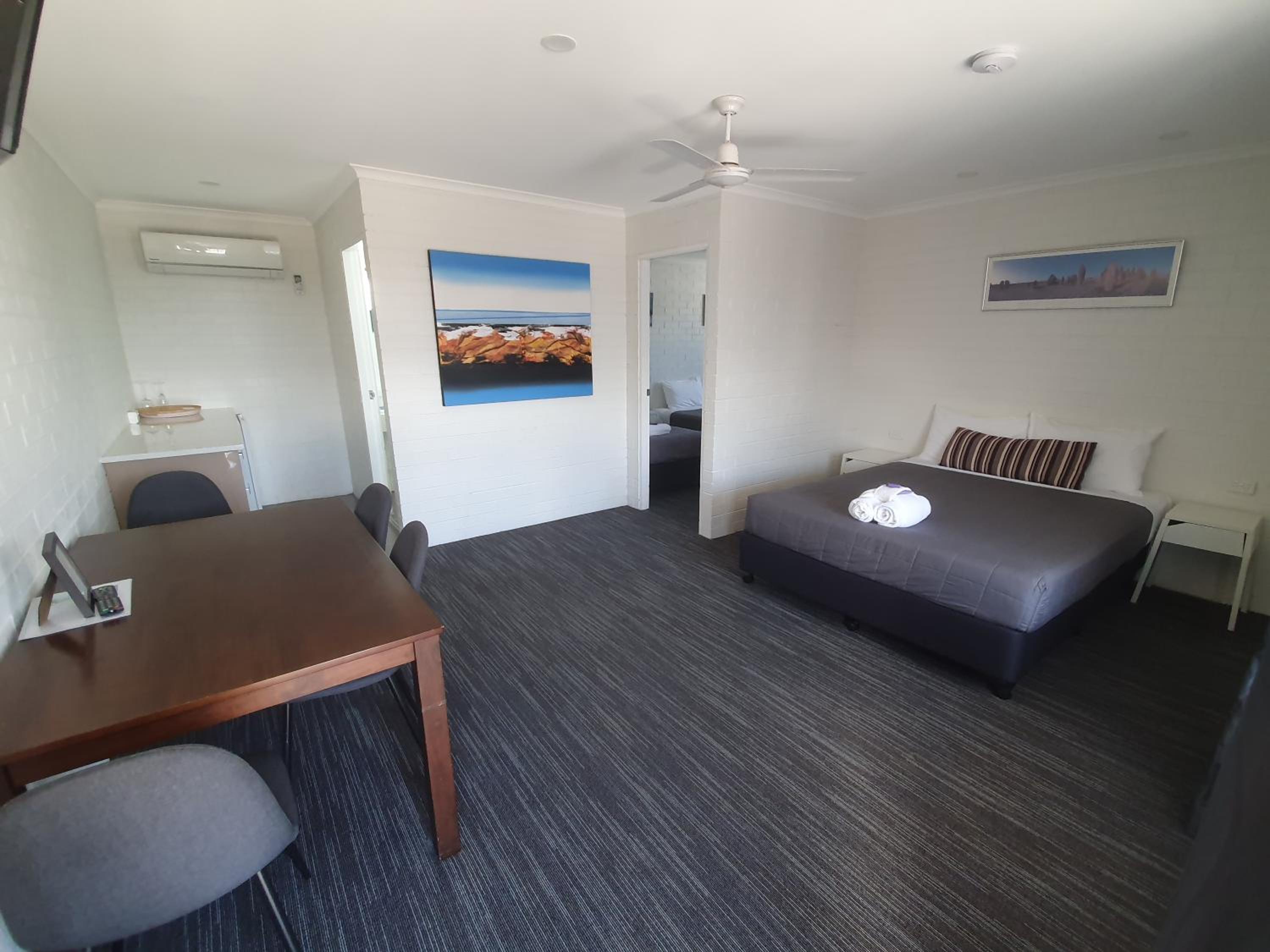 Superior Family Room (2 Adults + 3 Children) photo 1