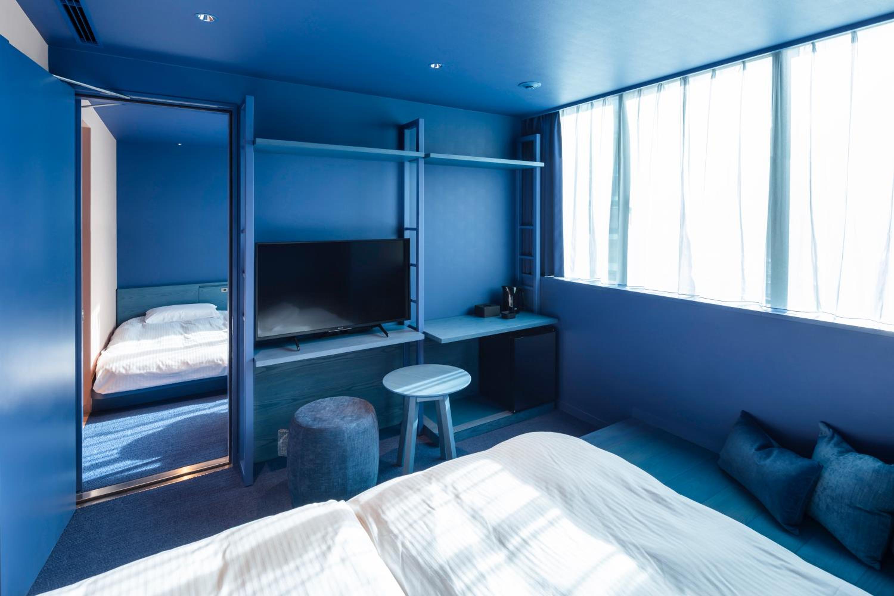 【dark blue】Connecting Room B thumbnail 5