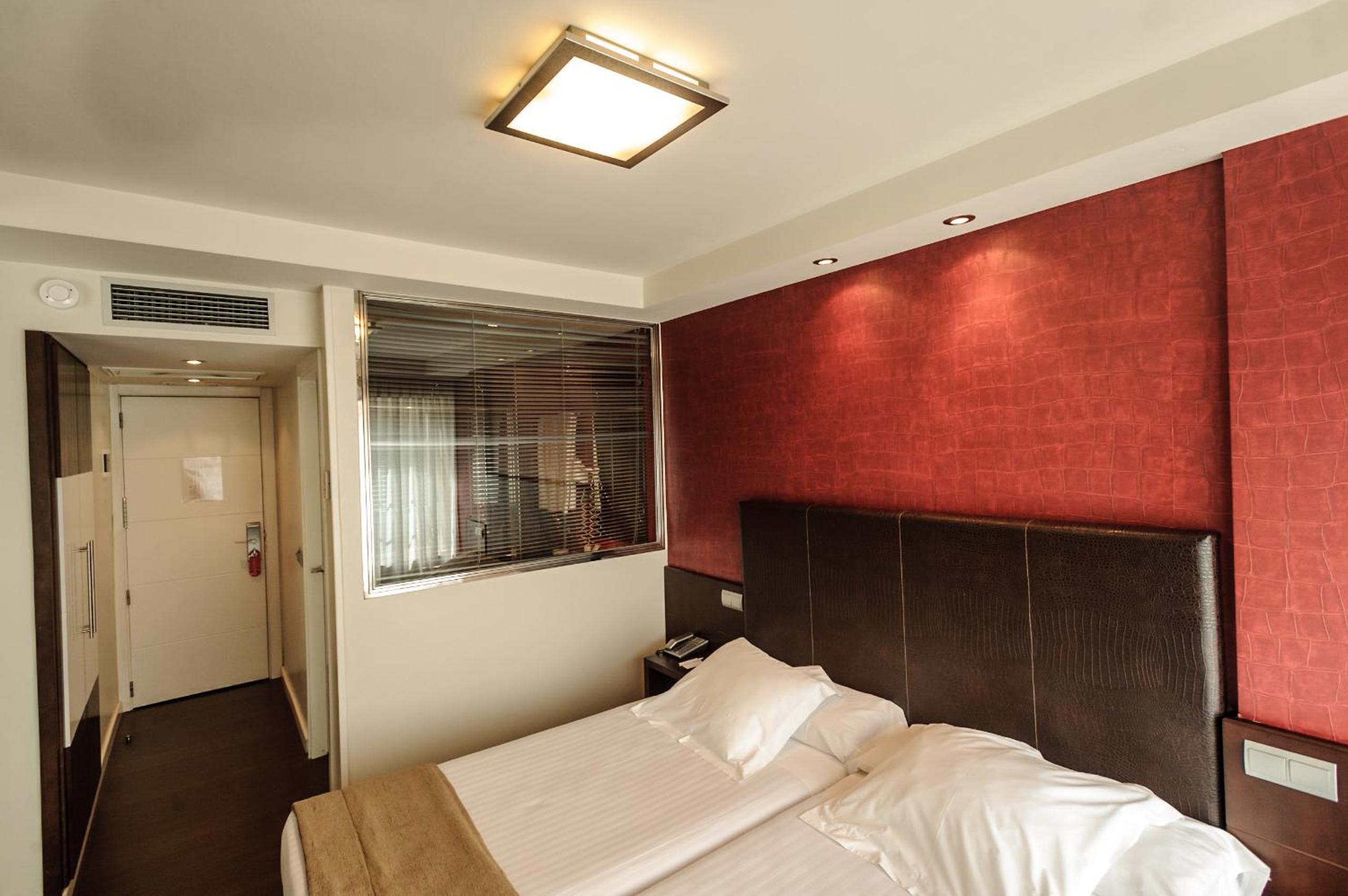 Economy Double or Twin Room - Photo 9