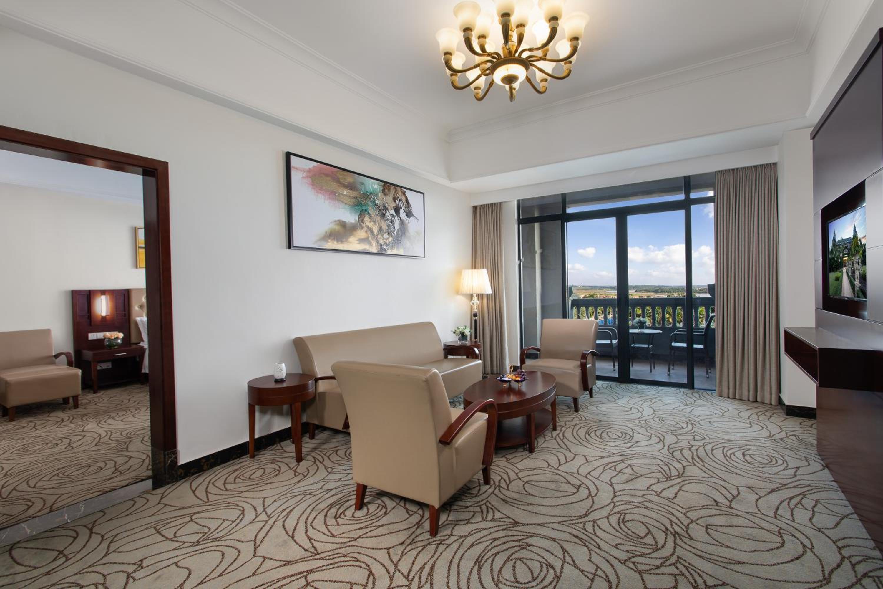 Premier King Suite - Non-Smoking - Photo 1