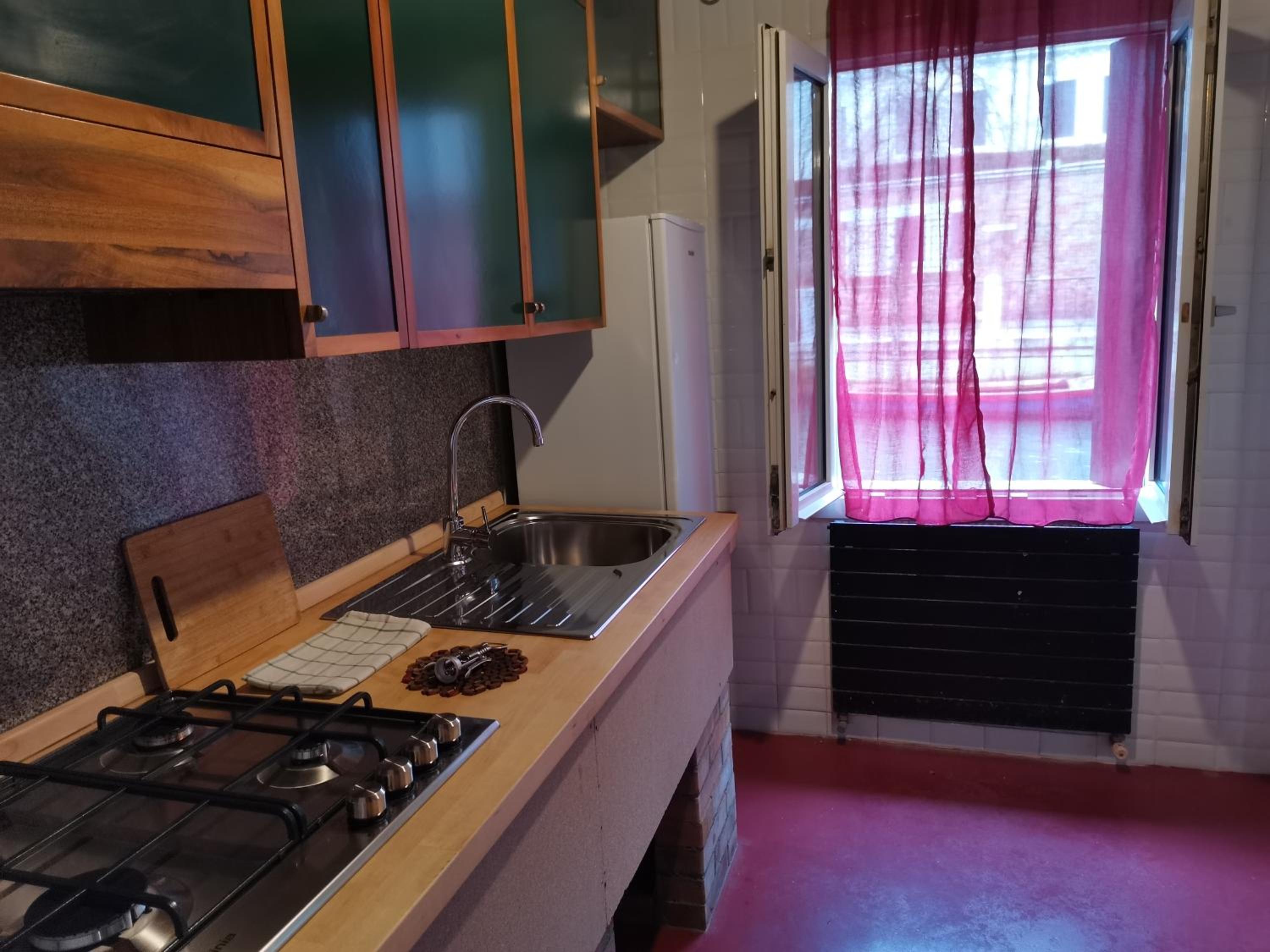 Apartment photo 2