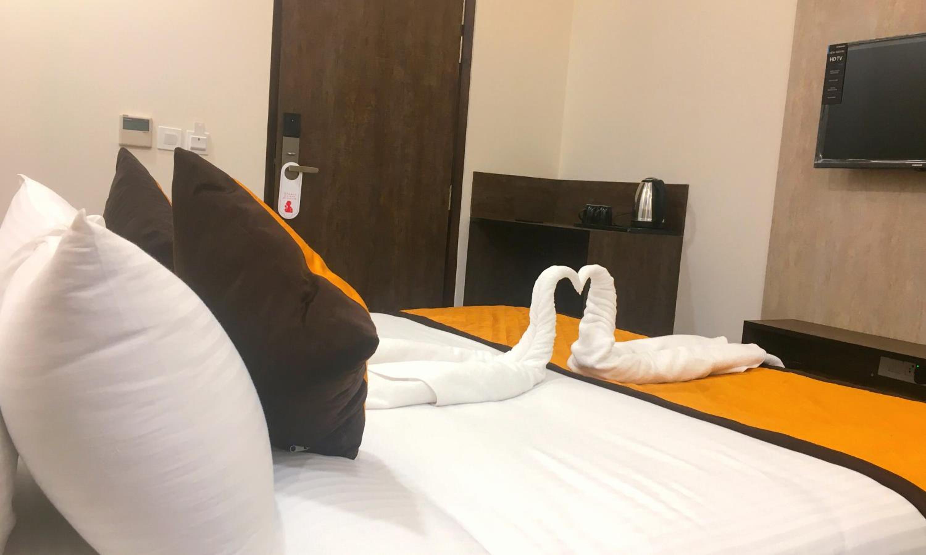 Deluxe Room - Photo 7