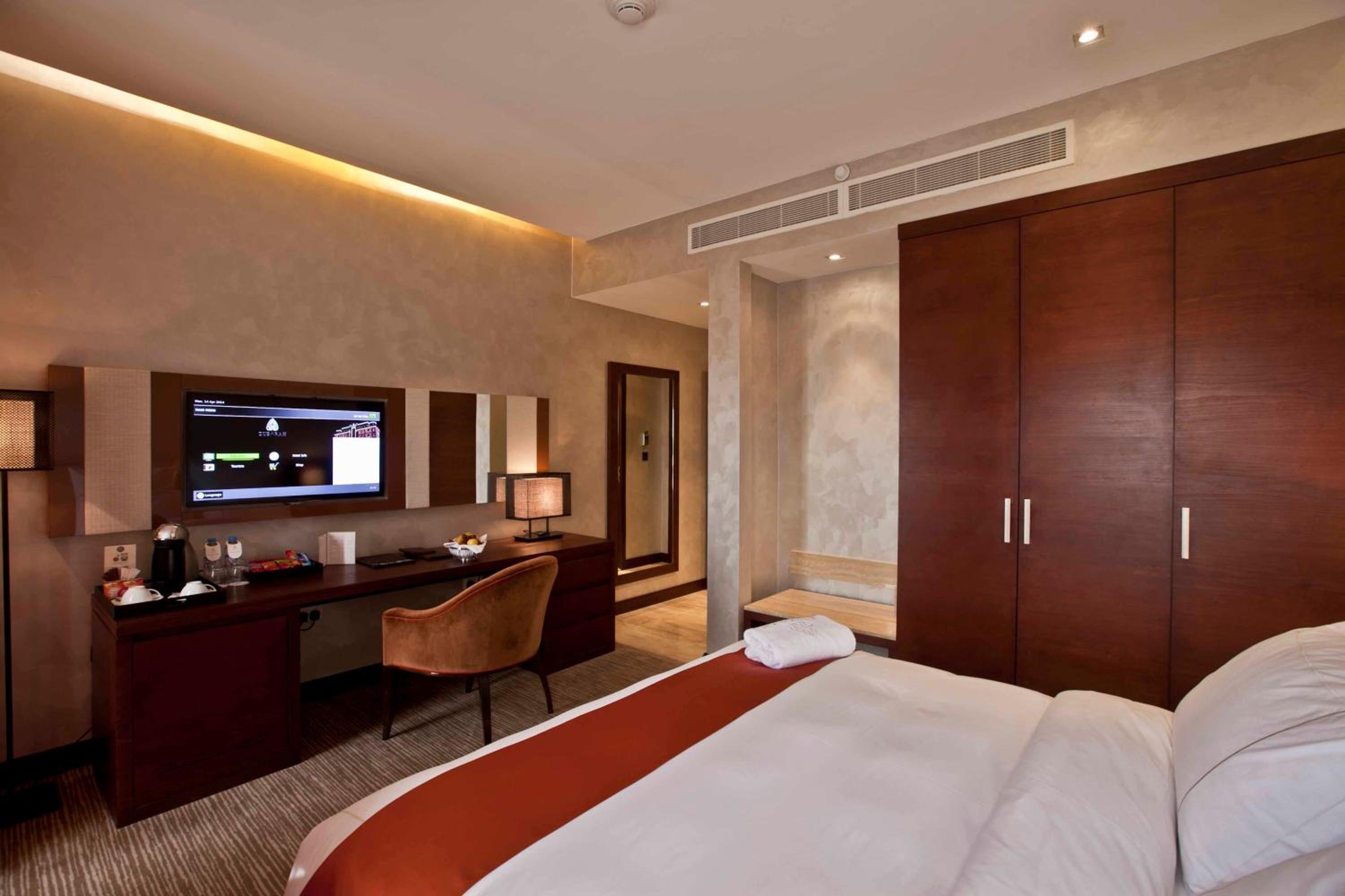 Classic King Room photo 3