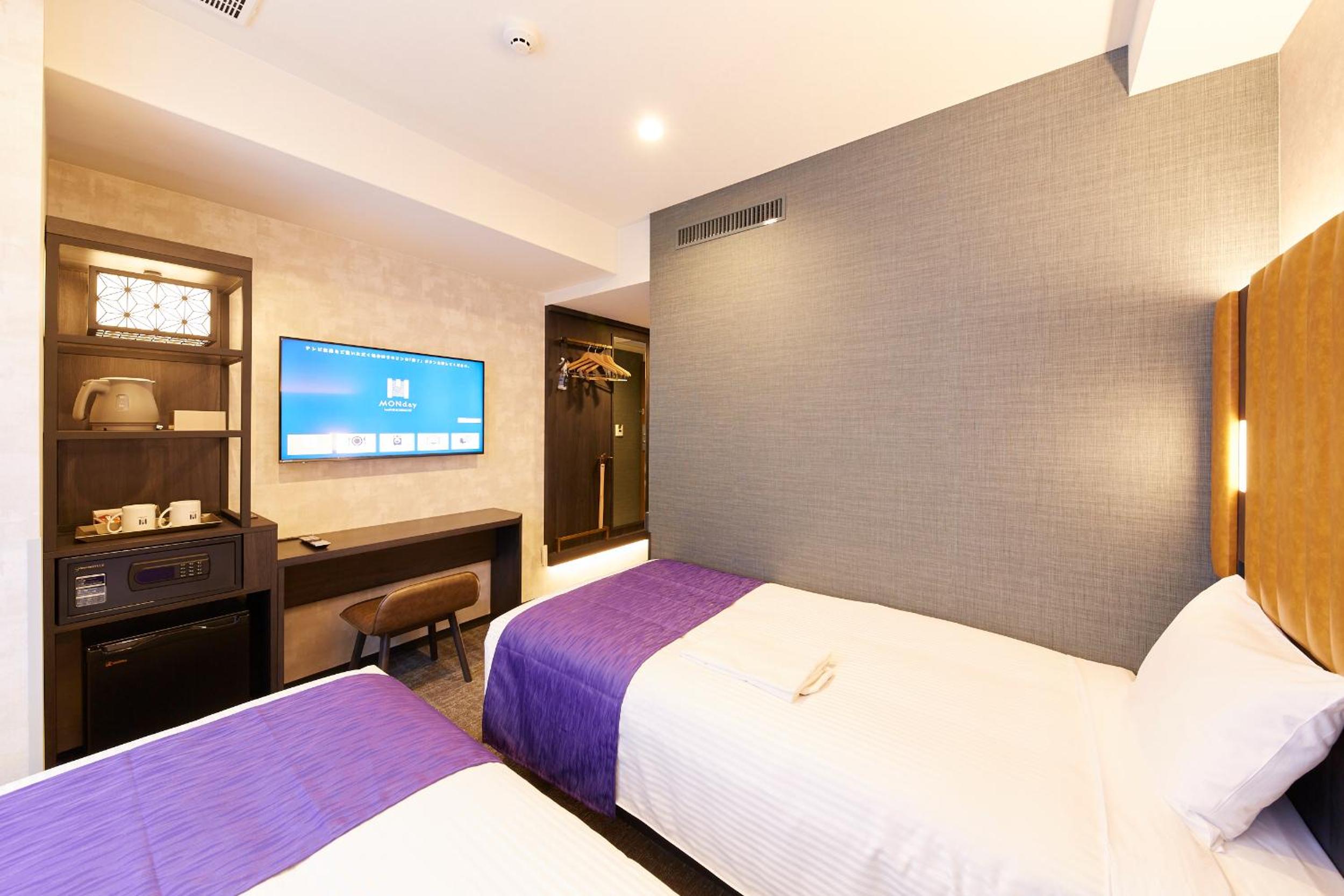 Standard Twin Room - Photo 2