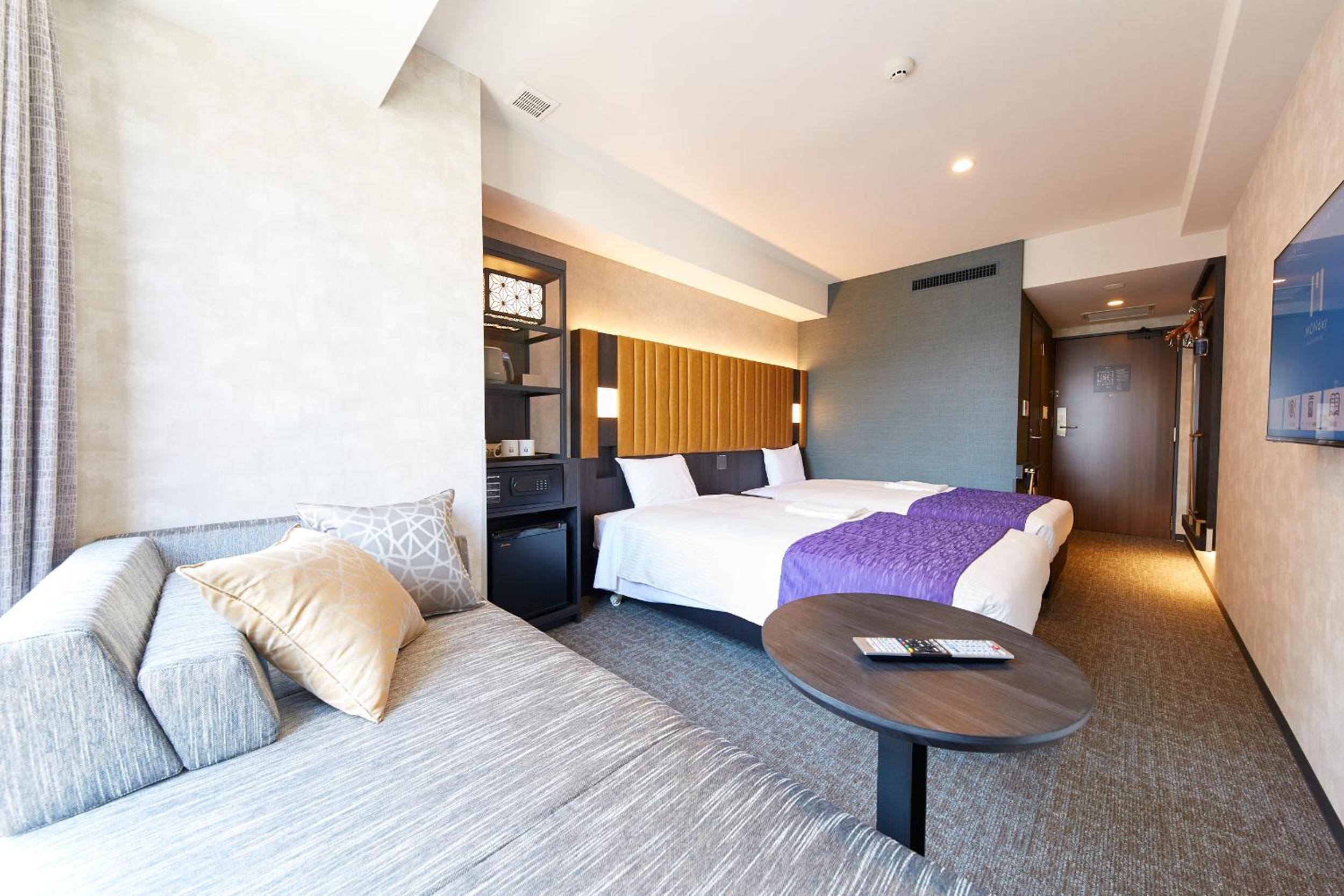 Standard Twin Room with Sofa Bed - Photo 5
