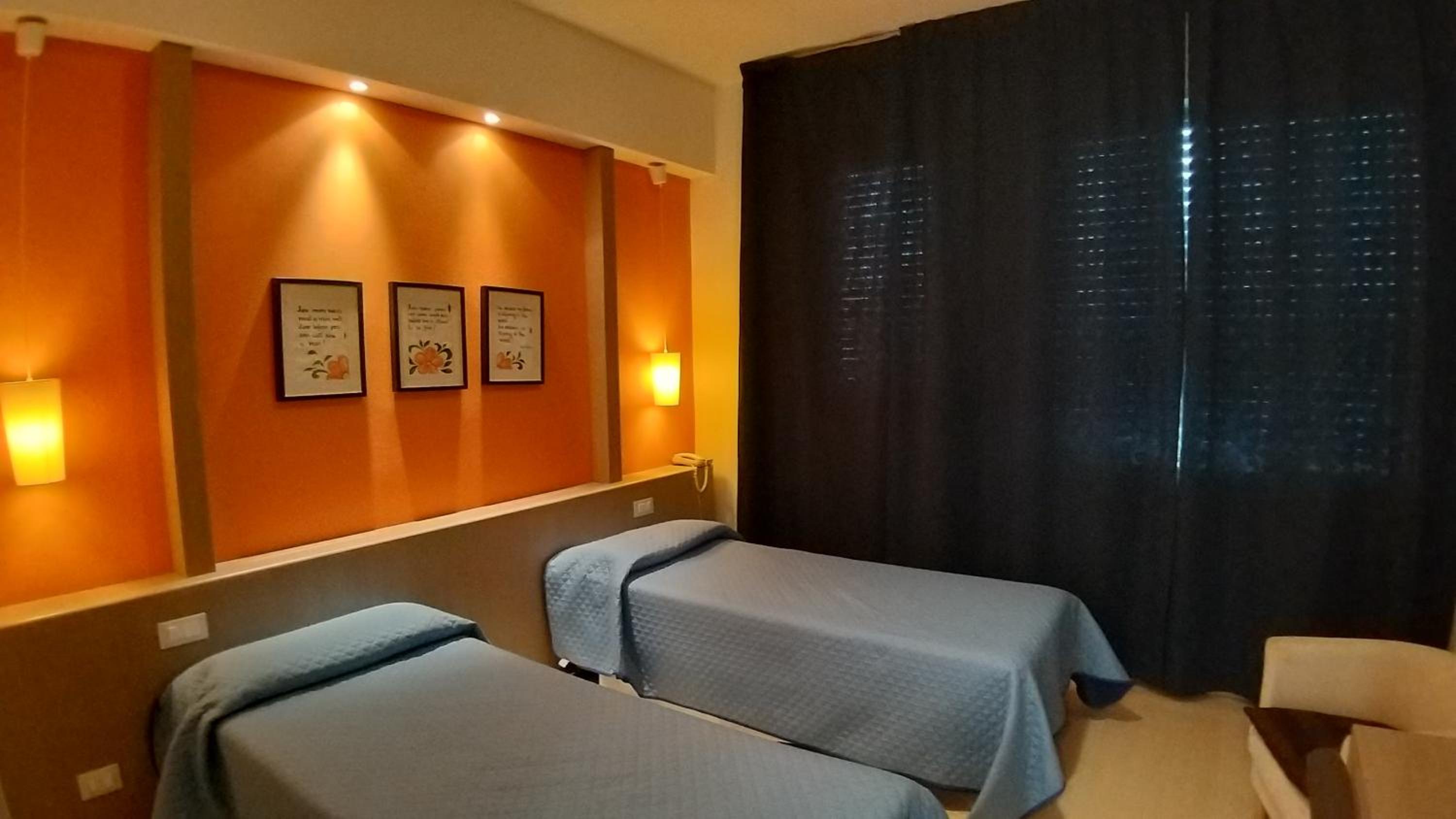 Double or Twin Room - Photo 11