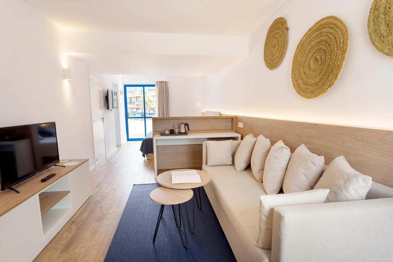 Junior Suite with Sea View (2 Adults) photo 3