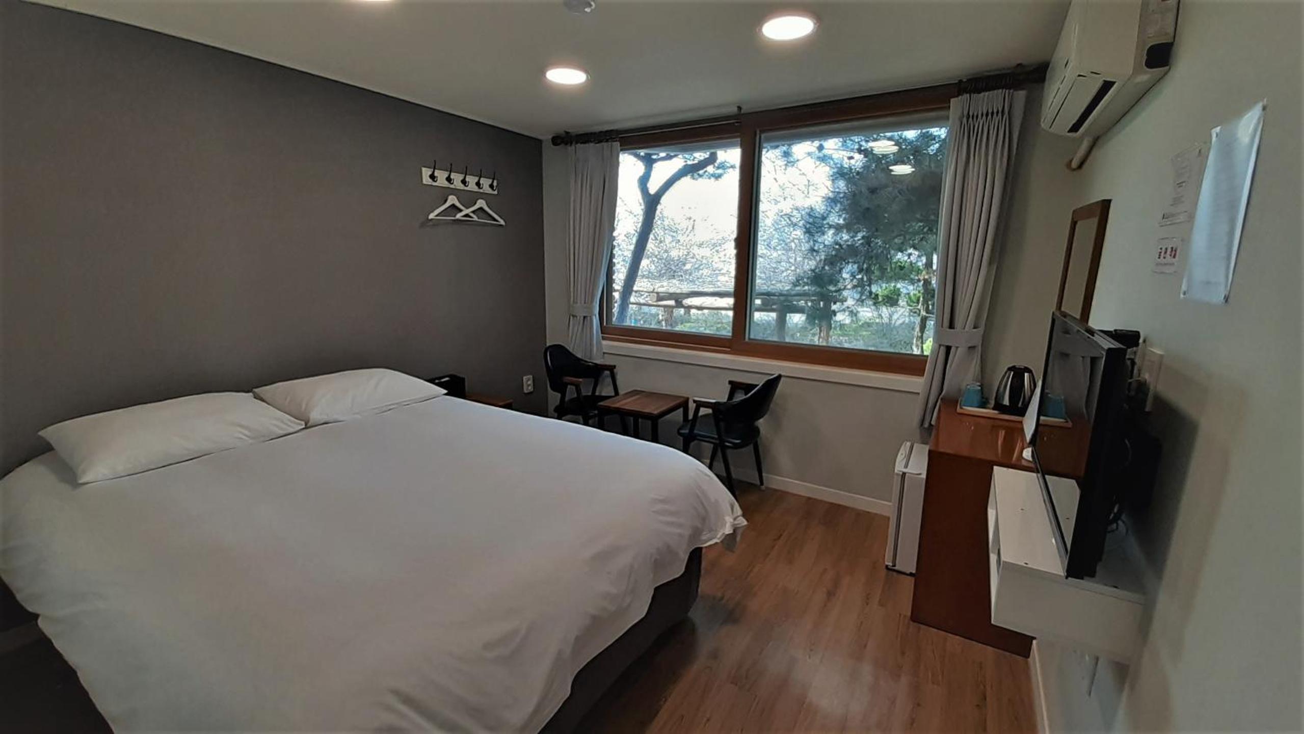 Double Room with Double Bed - Photo 1