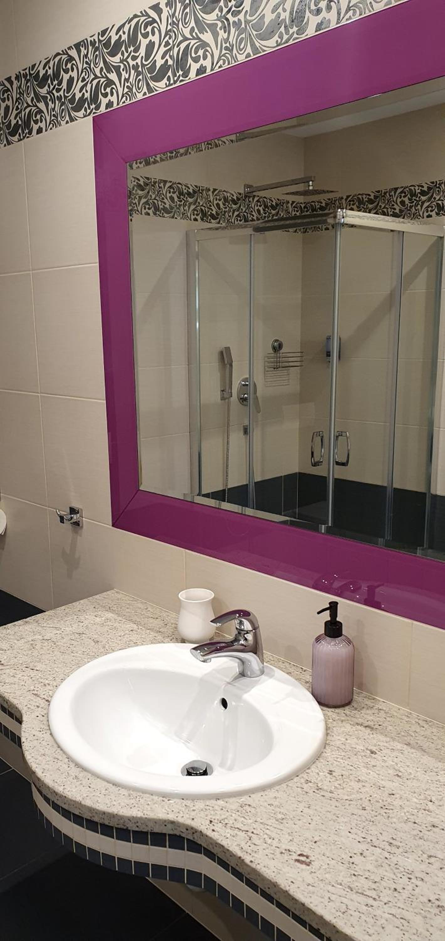 Twin Room - Photo 31