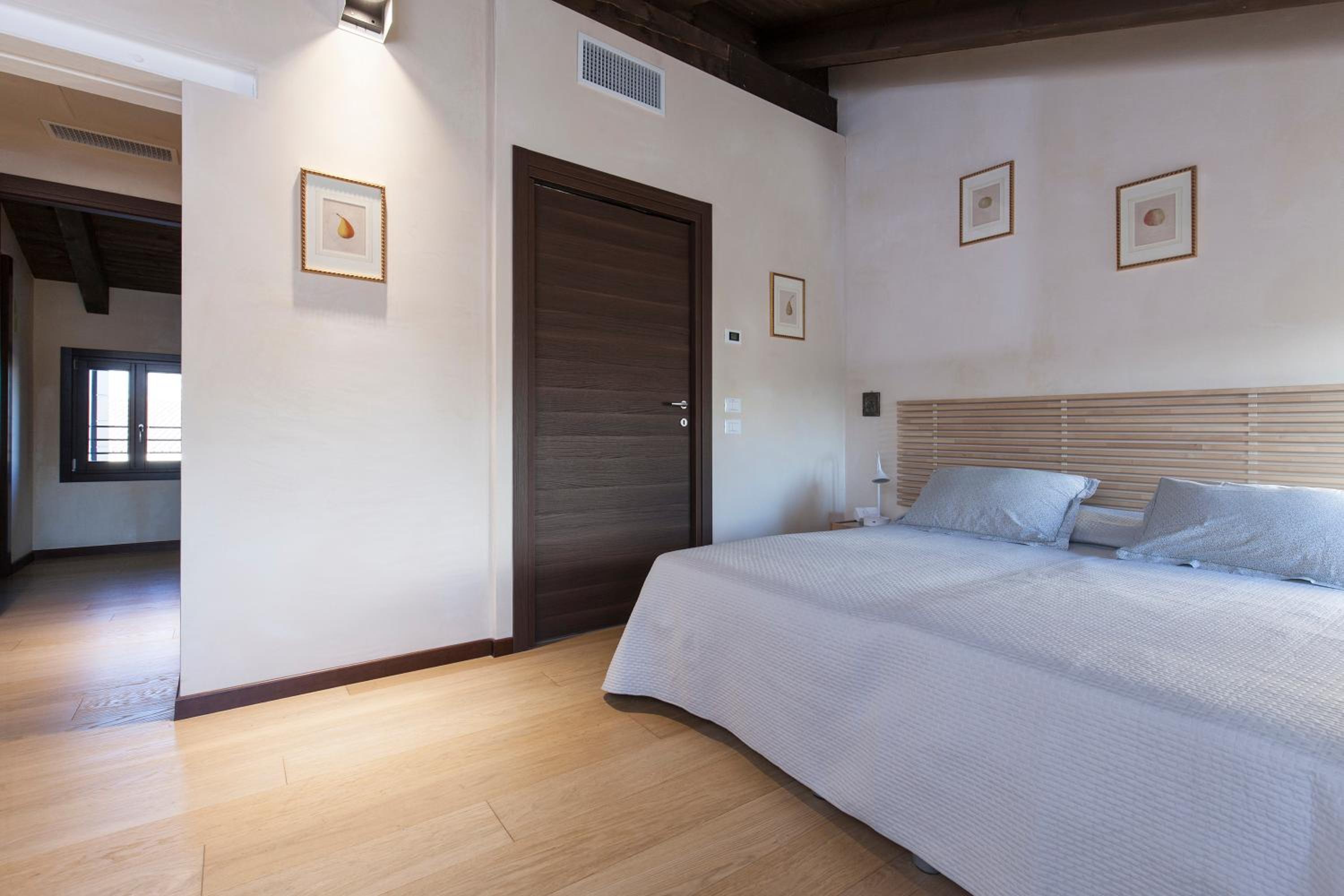 Double Room - Disability Access - Photo 4