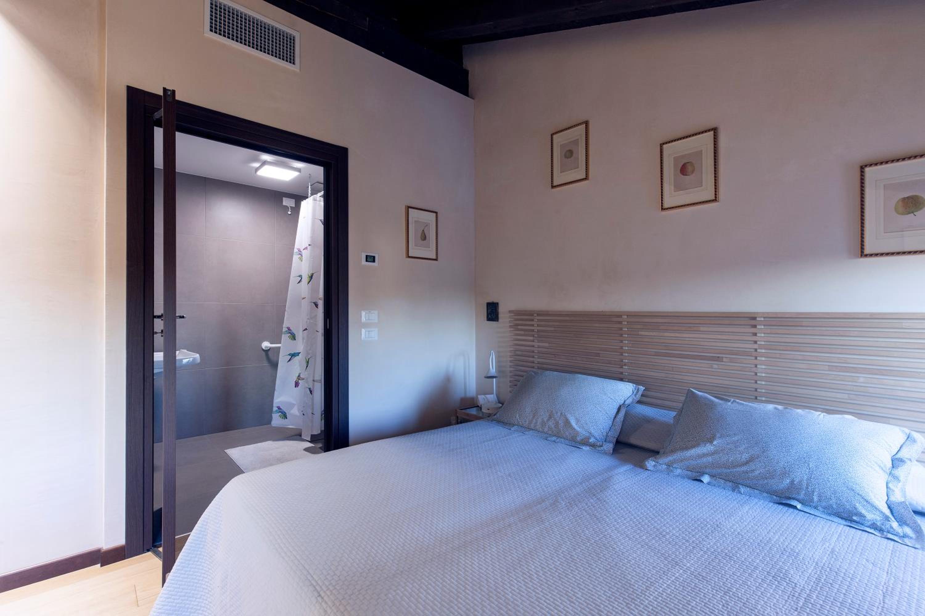 Double Room - Disability Access - Photo 3