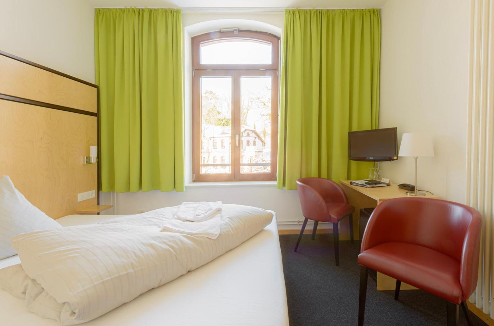 Single Room photo 2