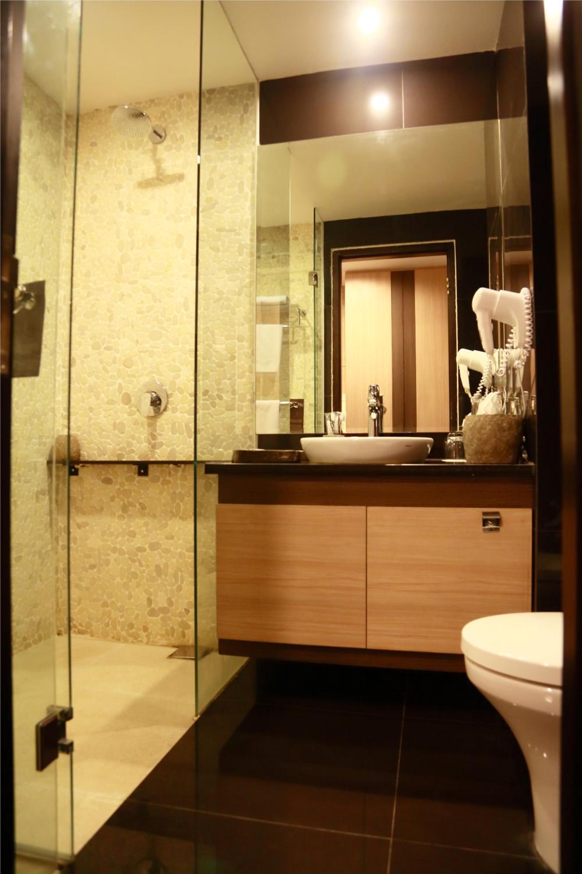 Deluxe Double Room with Garden Terrace - Photo 4