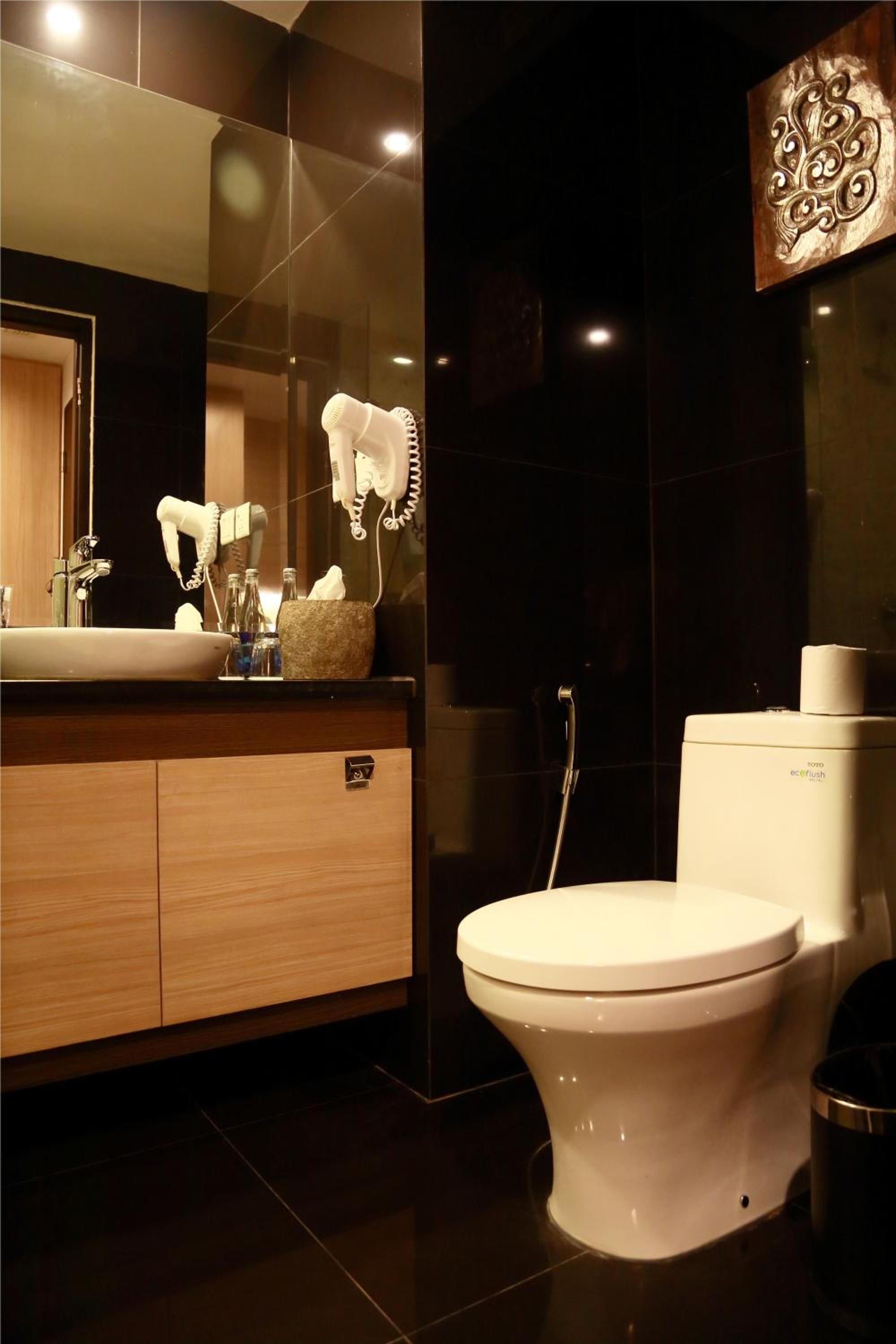 Deluxe Double Room with Garden Terrace - Photo 5
