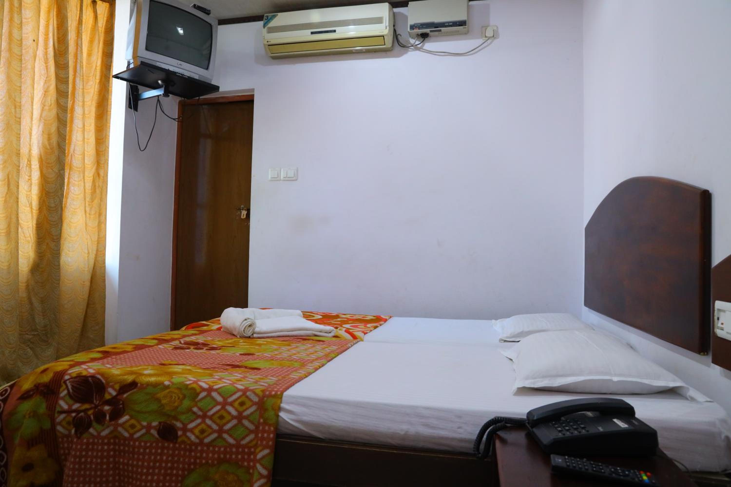 Standard Double Room photo 2
