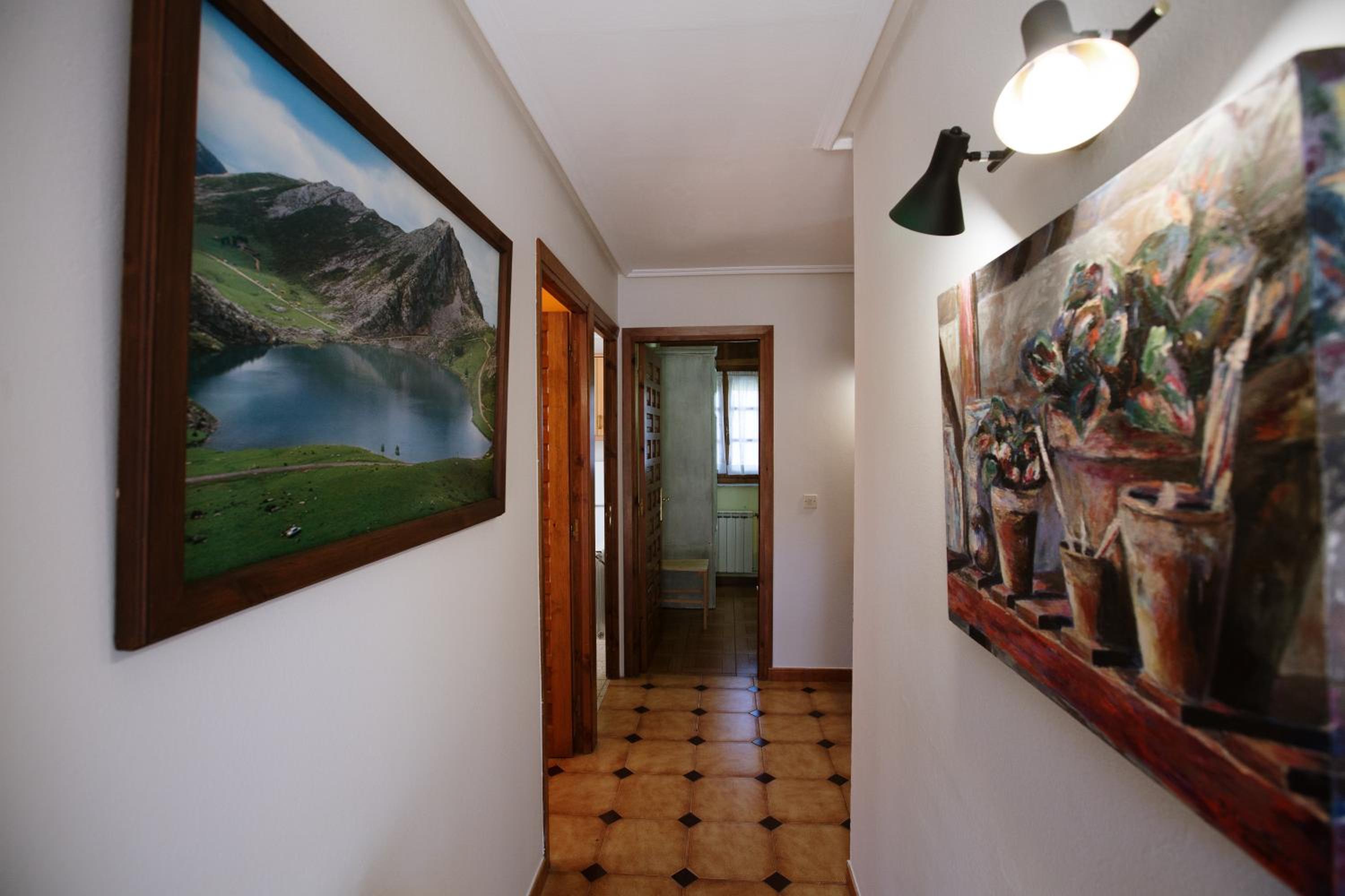 Three-Bedroom Townhouse - Photo 26