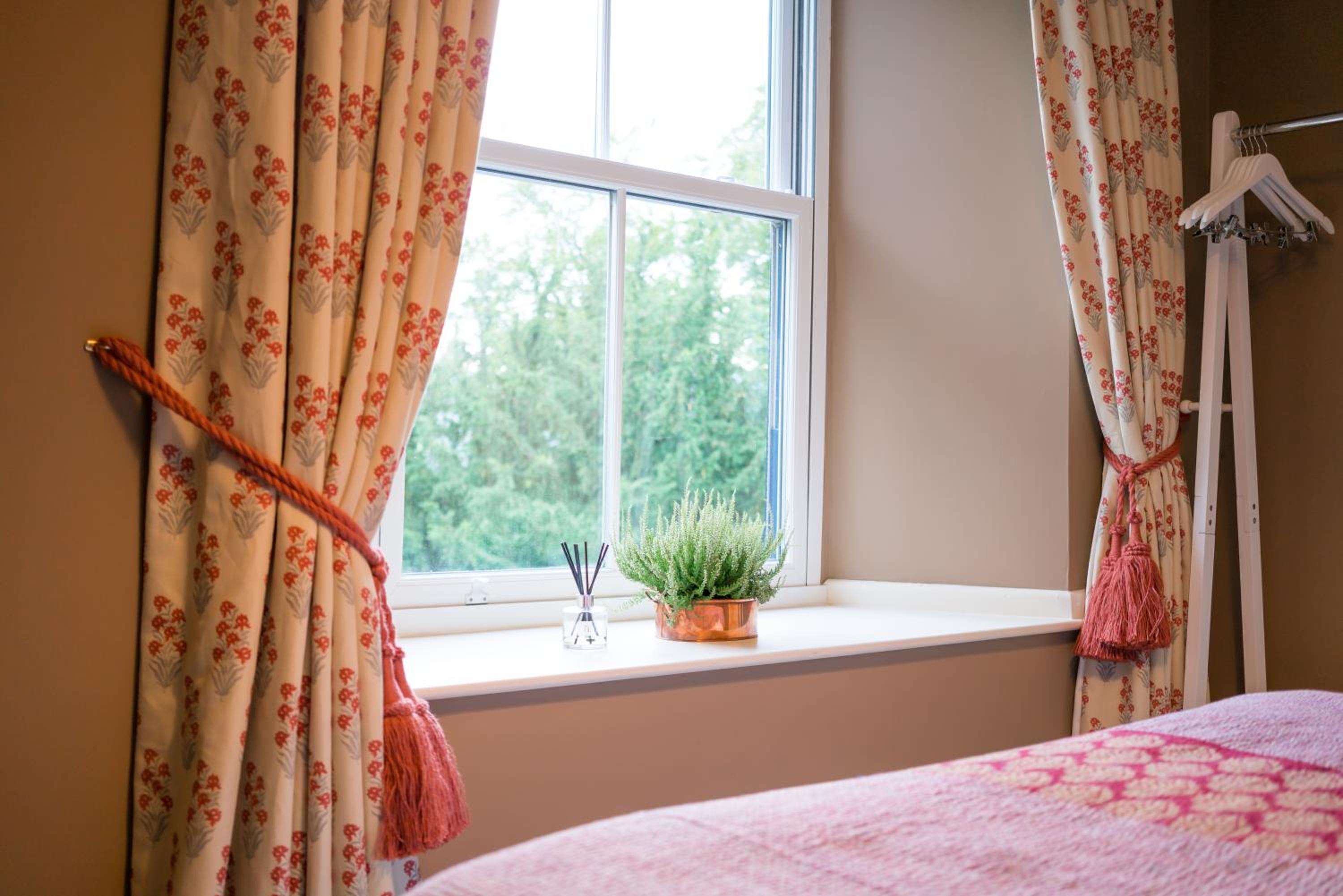 Standard King Room photo 1