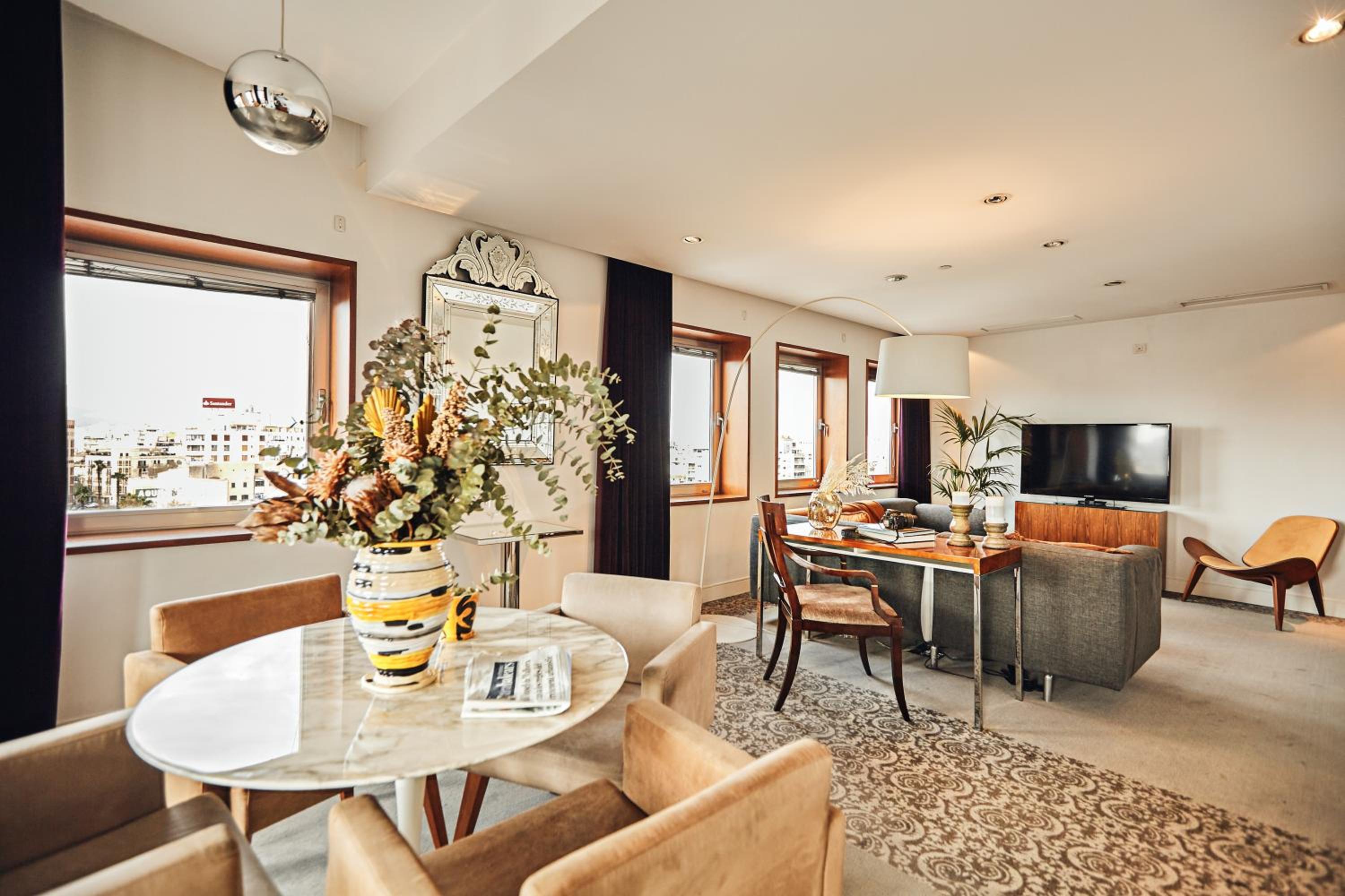 Penthouse Suite photo 2