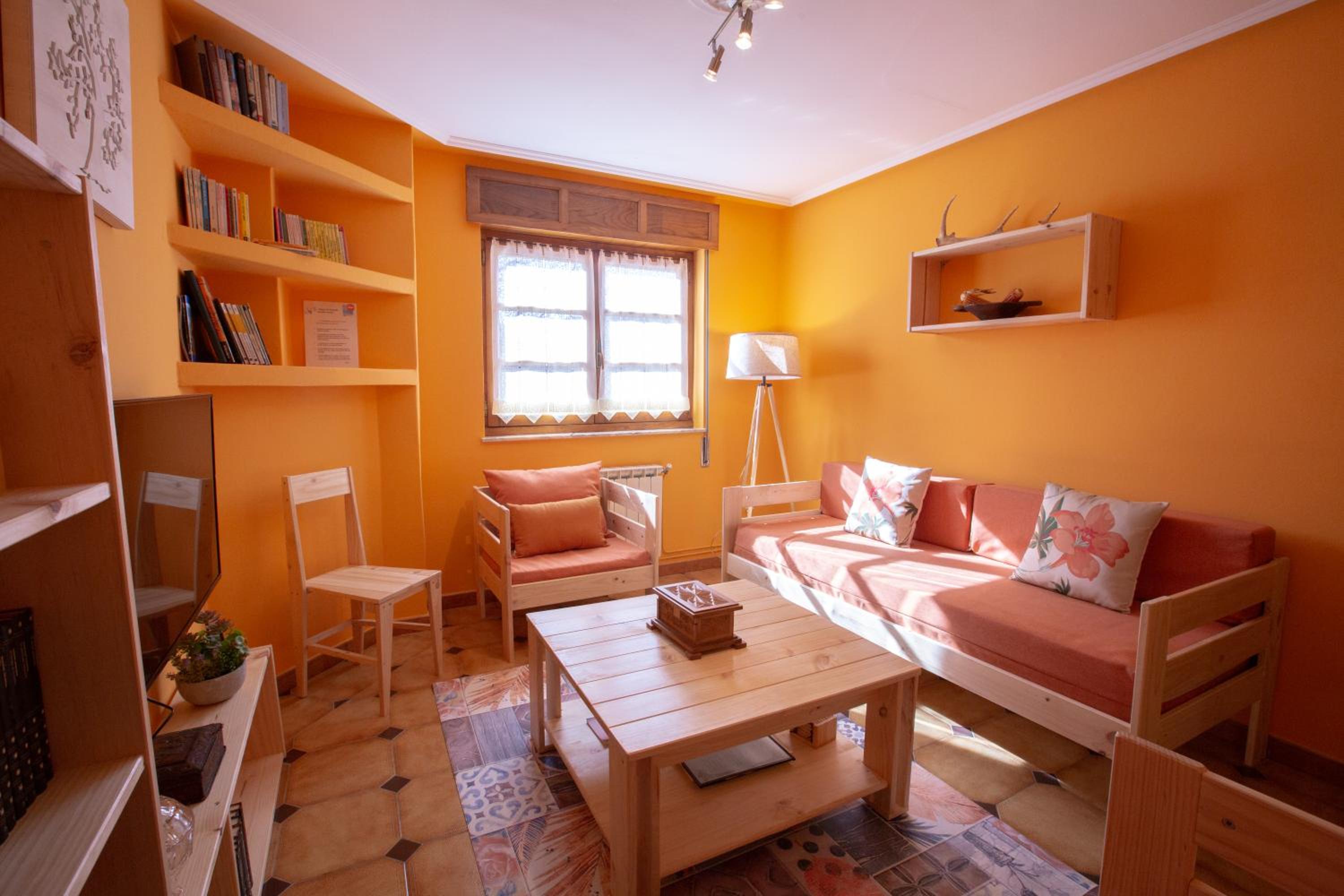 Three-Bedroom Townhouse - Photo 31