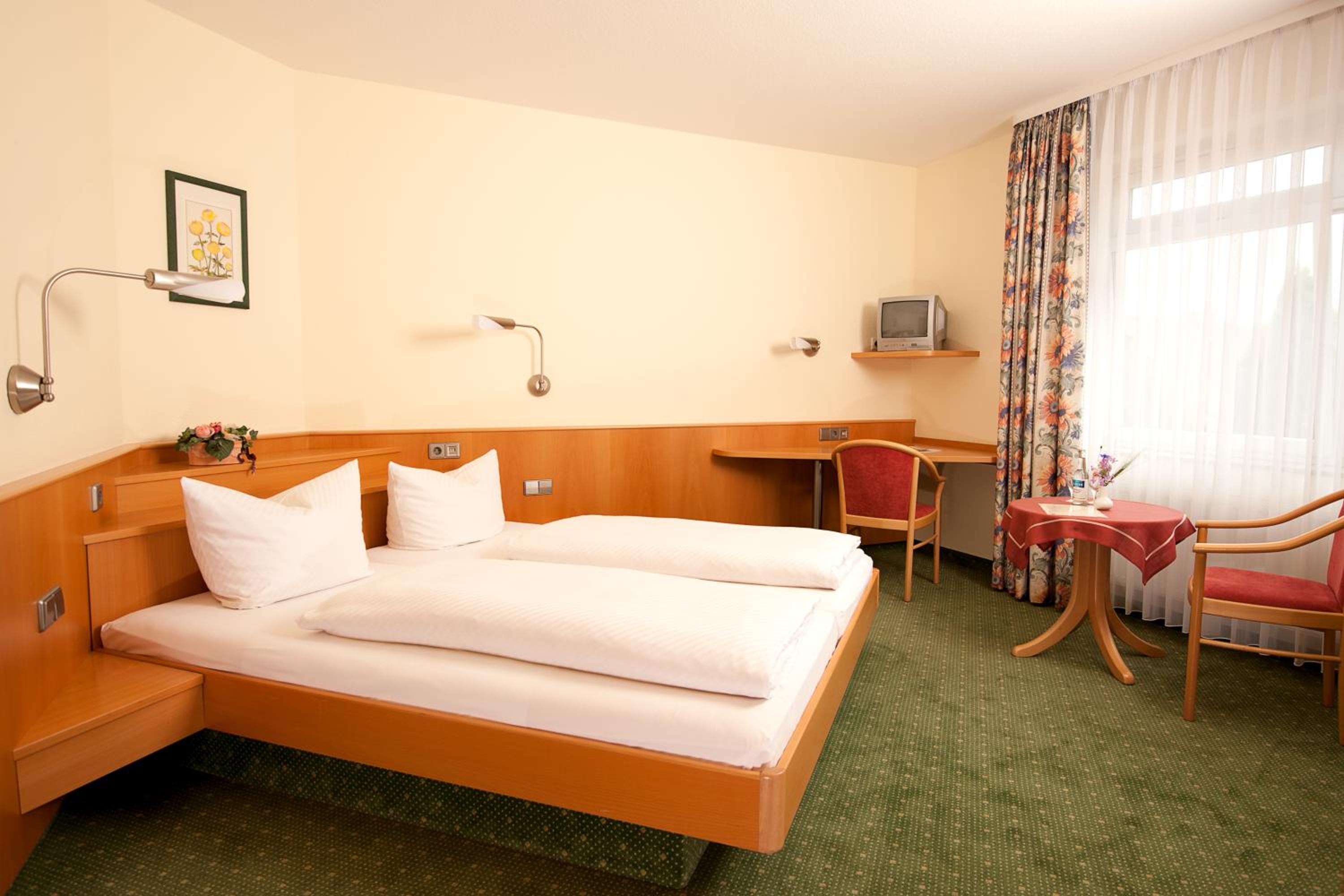 Double Room with Private Bathroom photo 1
