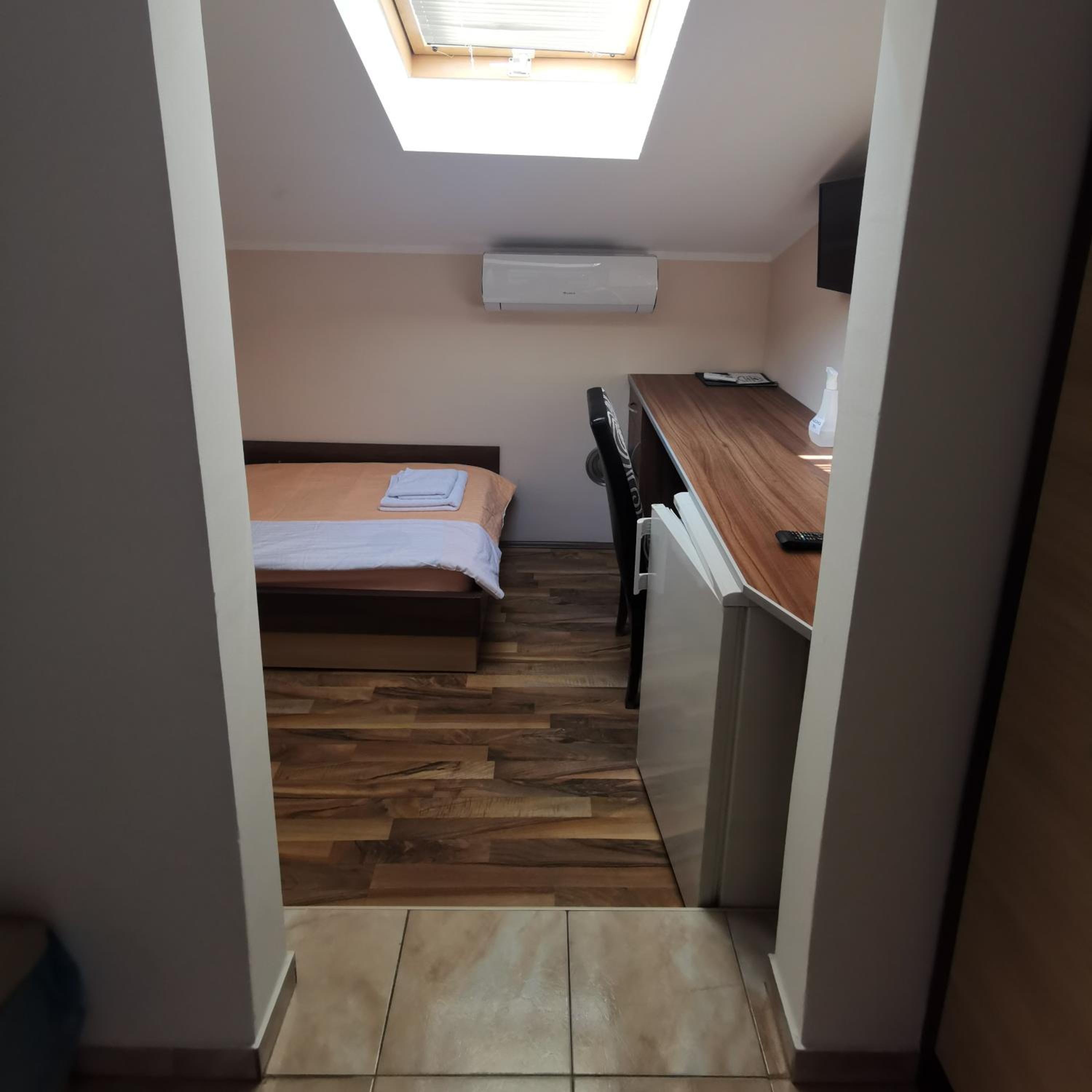 Small Single Room