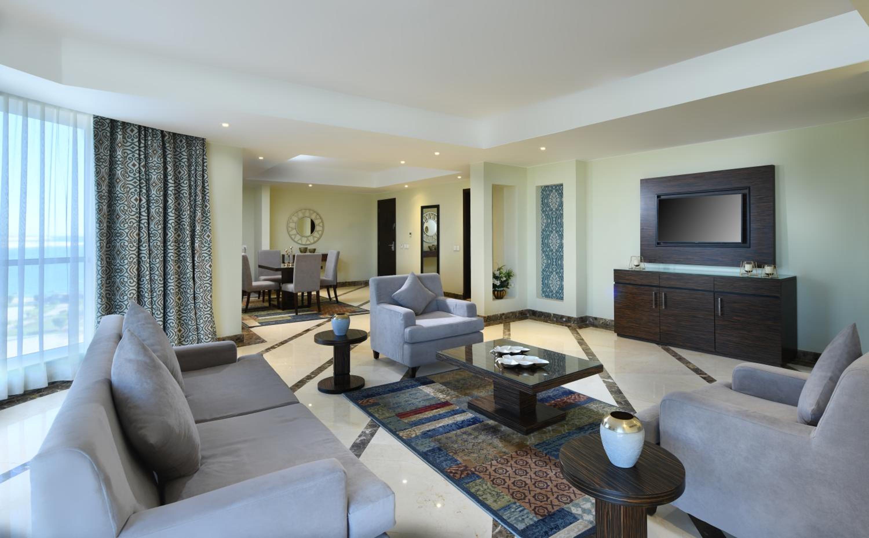 Diplomatic Suite