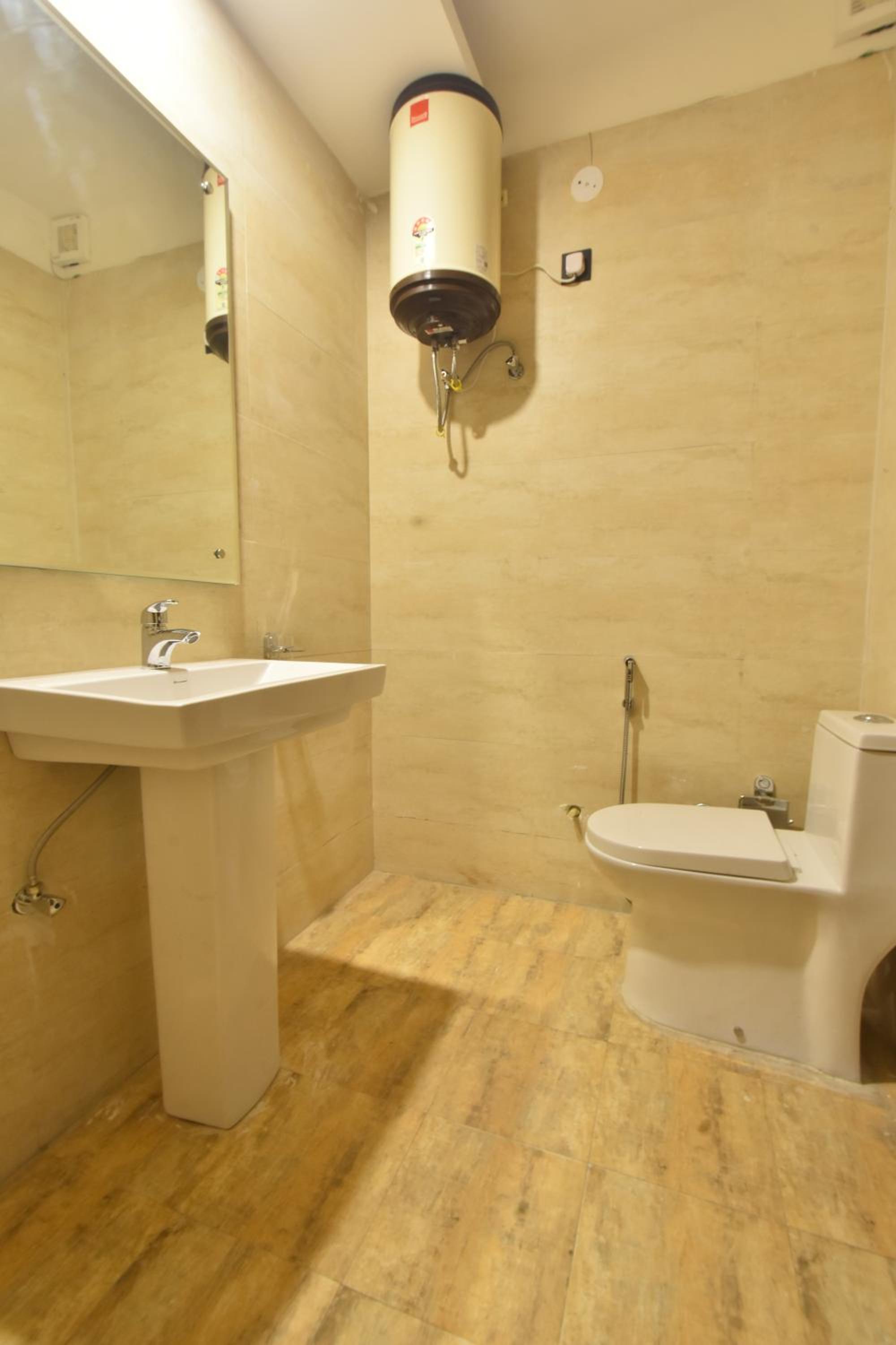 Deluxe Room - Photo 2