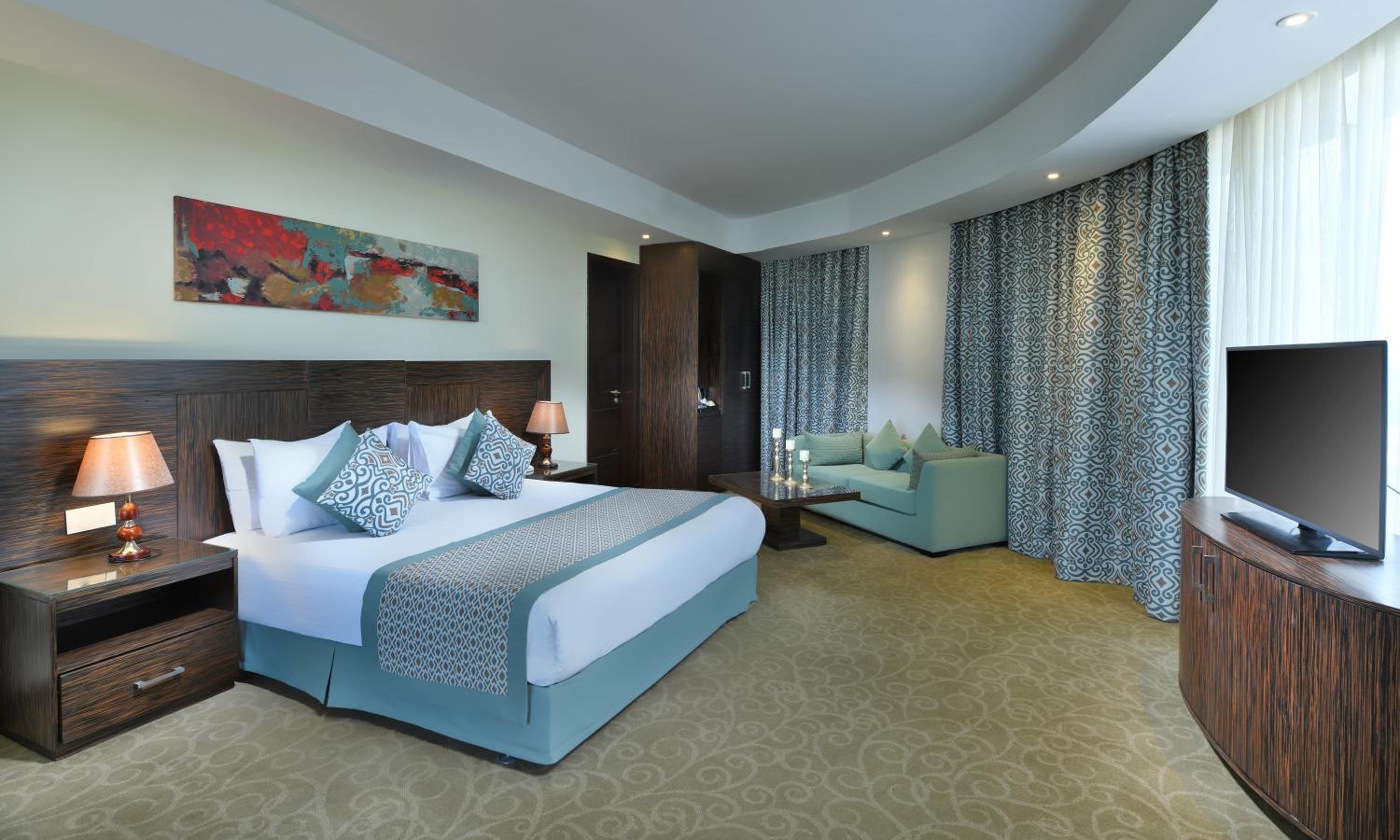 Executive Suite - Egyptian or Resident Only