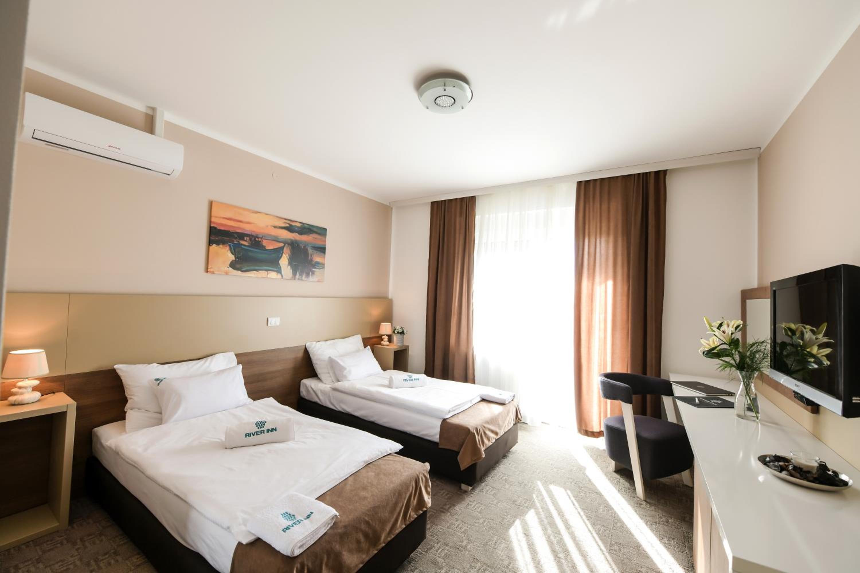 Double or Twin Room with Bathroom photo 1