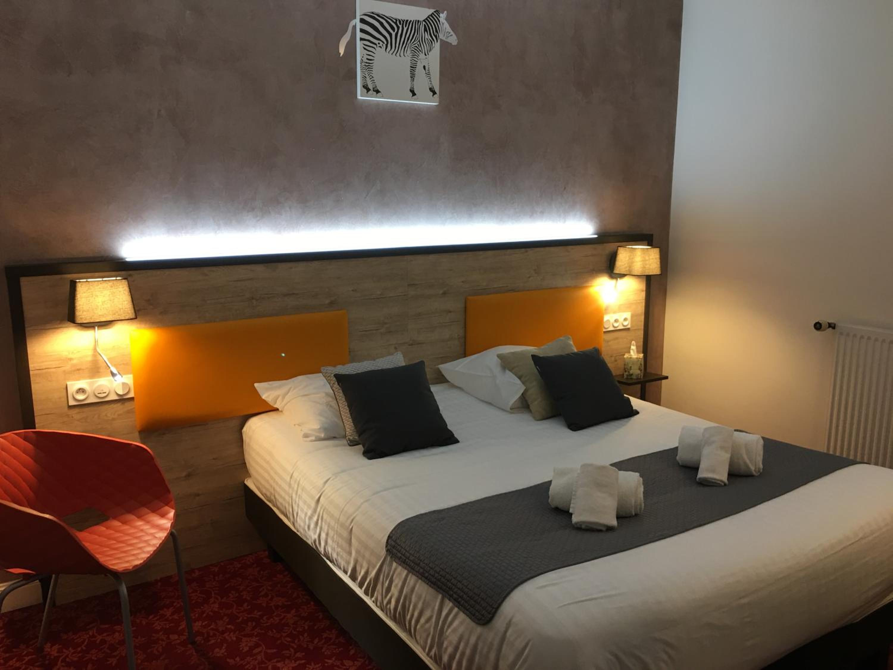 Twin Room - Photo 4