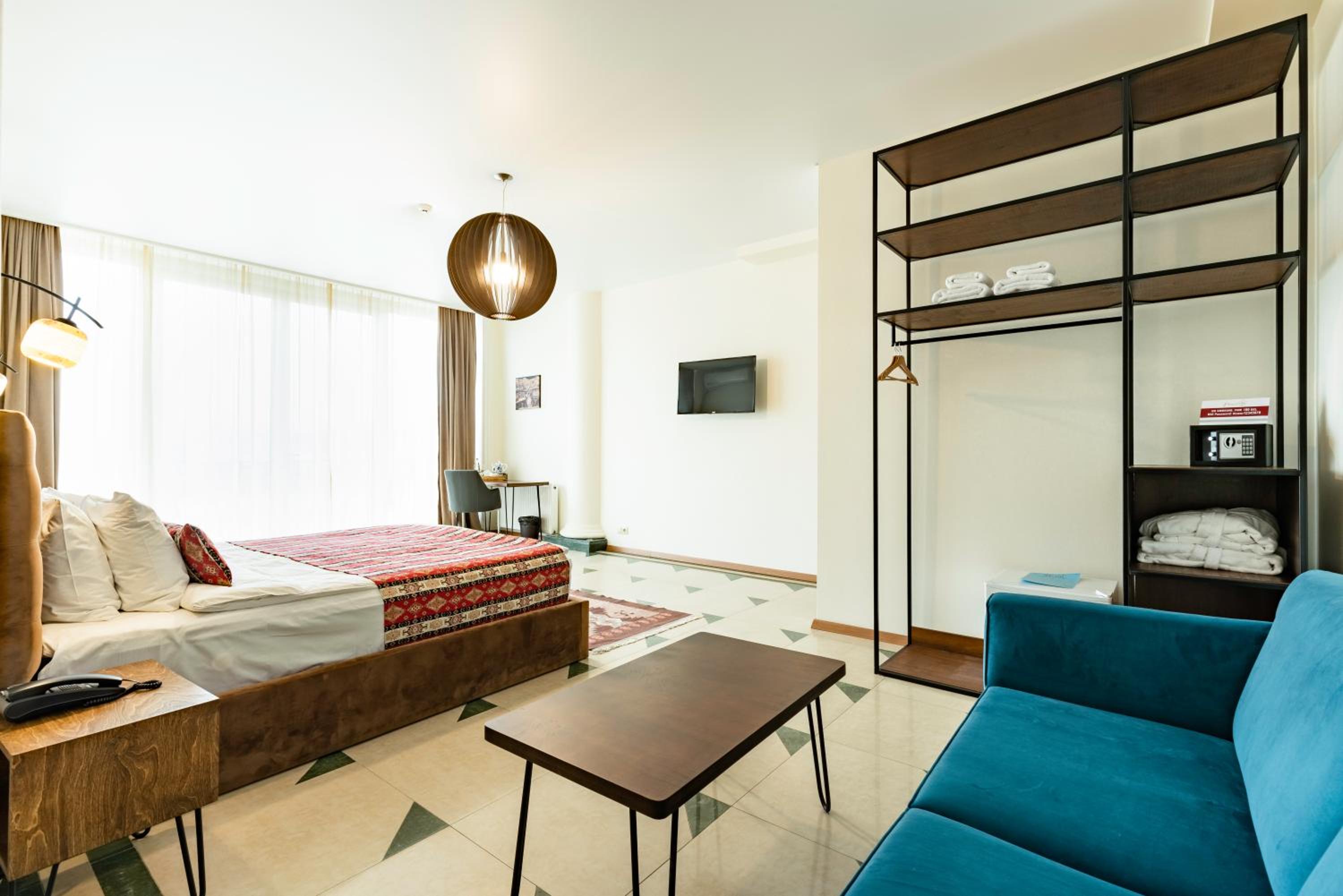 Junior Suite with Balcony - Photo 1