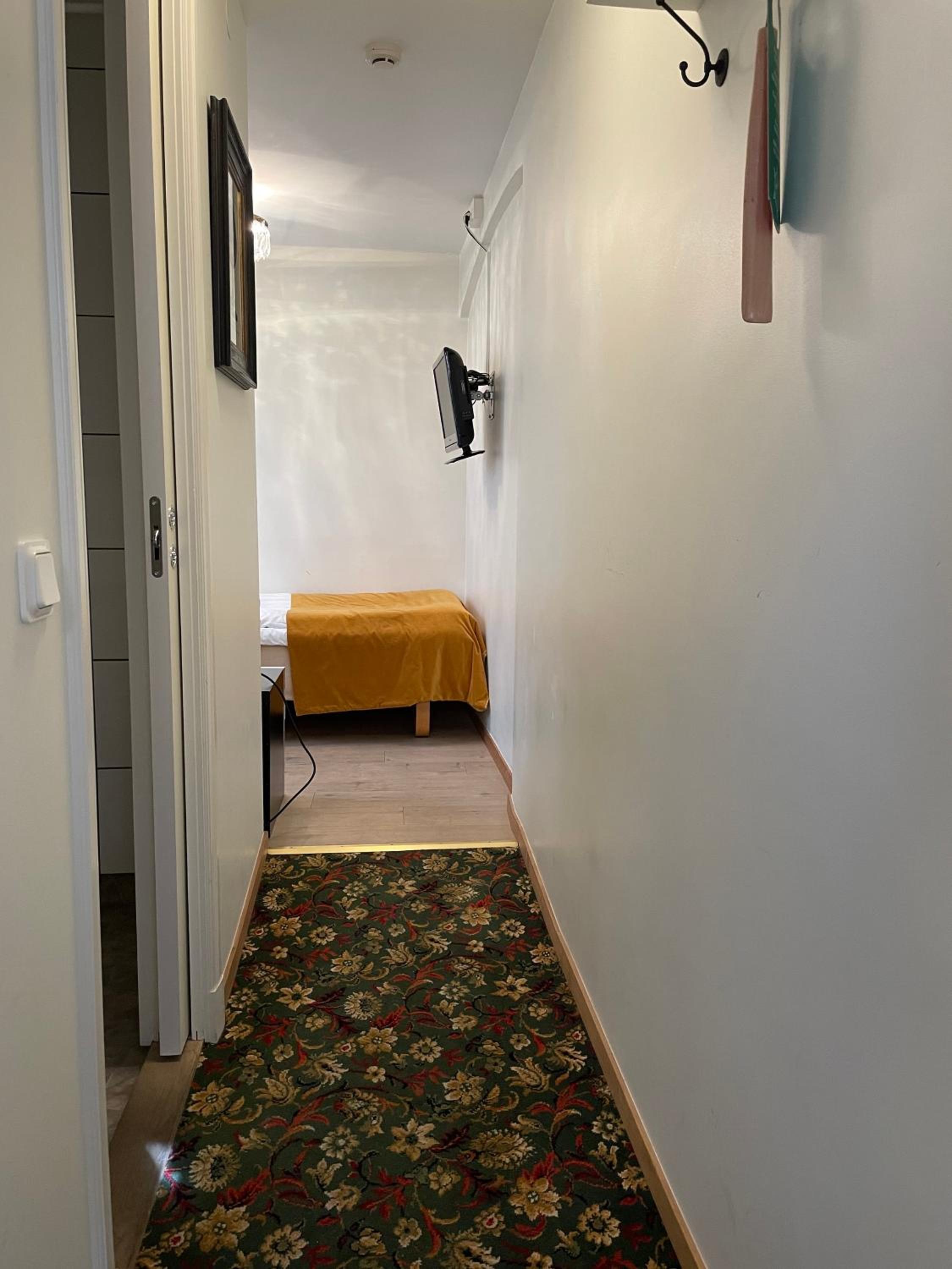 Budget Single Room