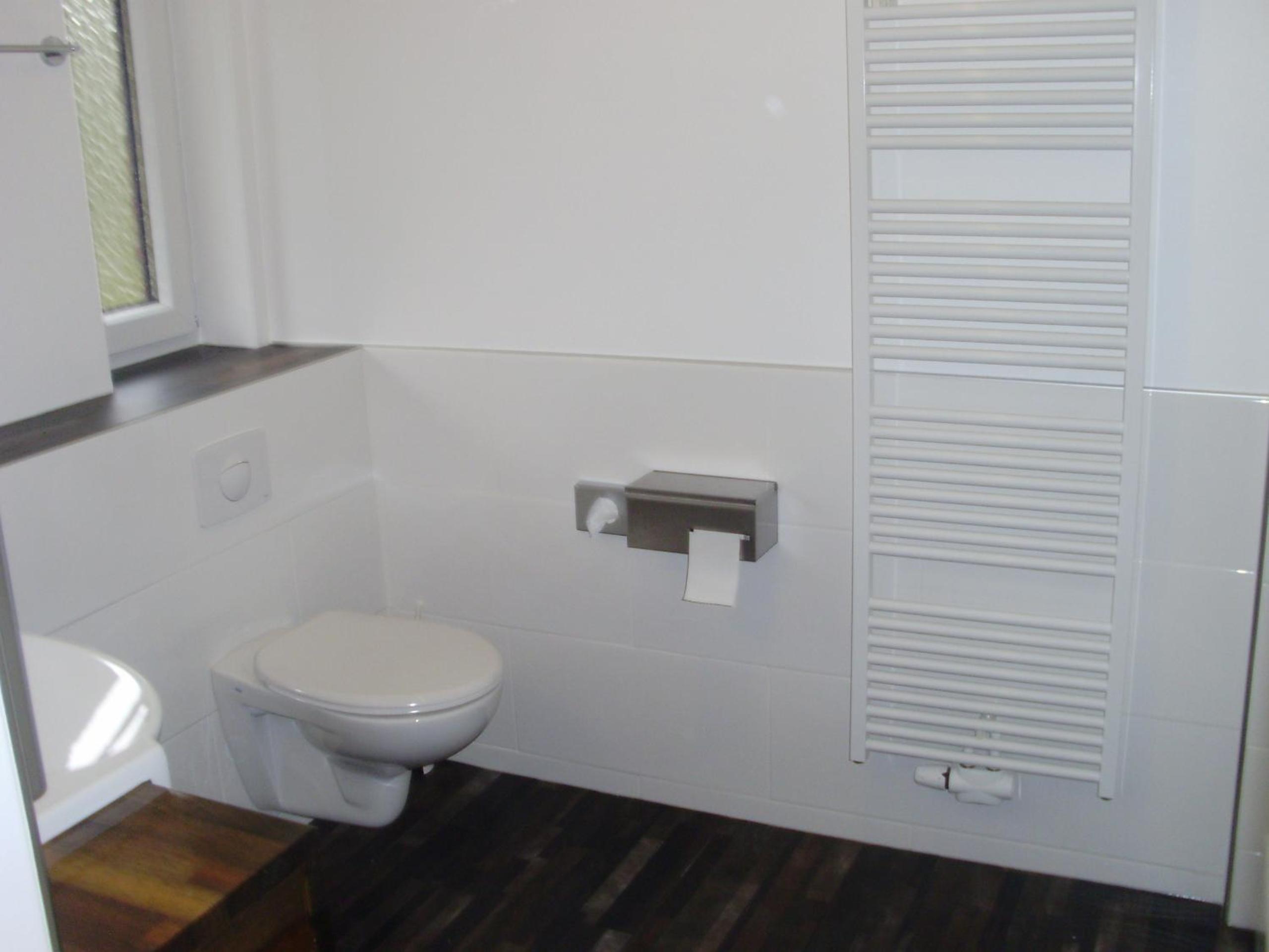 Small Twin Room - Photo 3