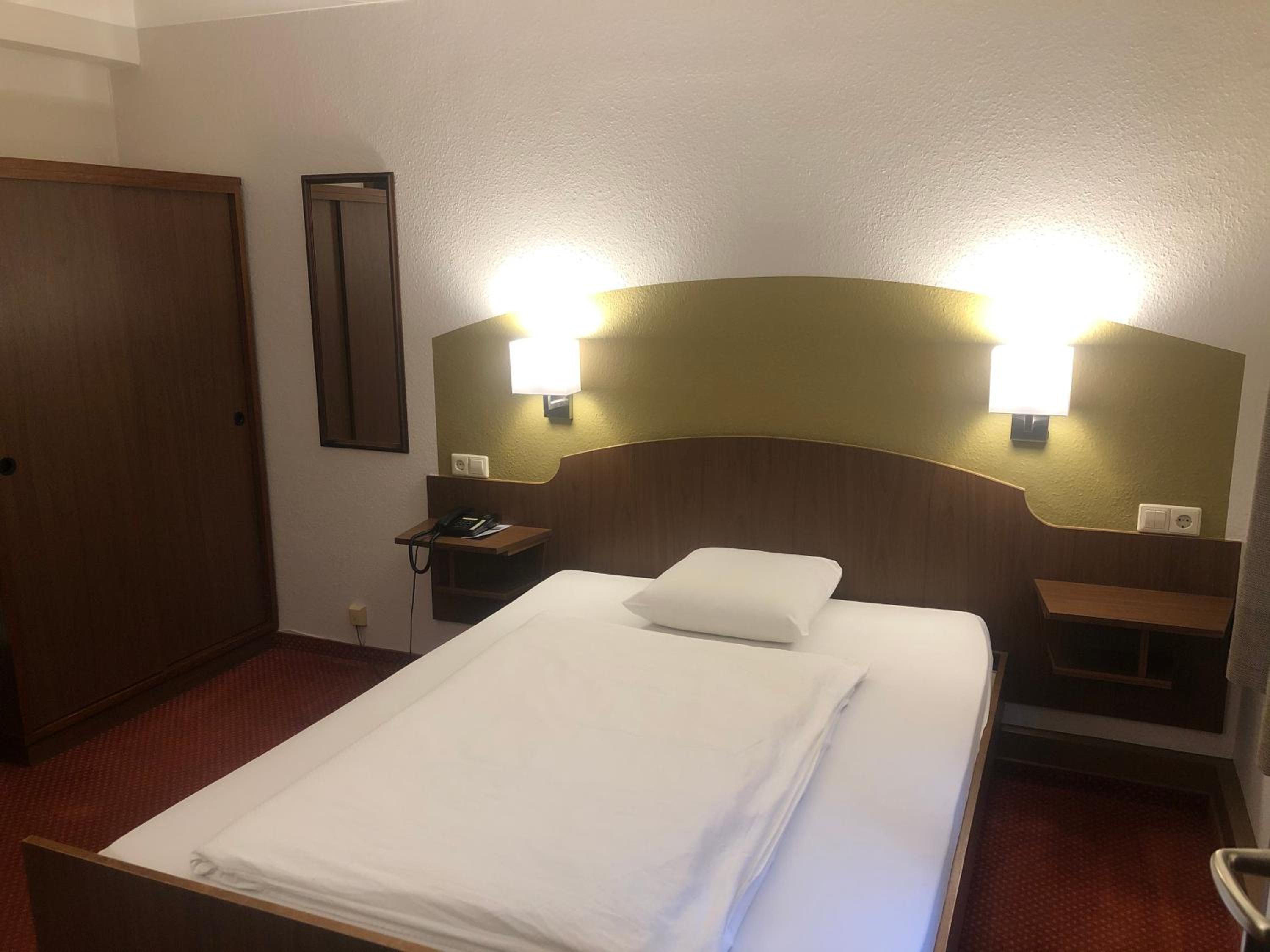 Single Room photo 1