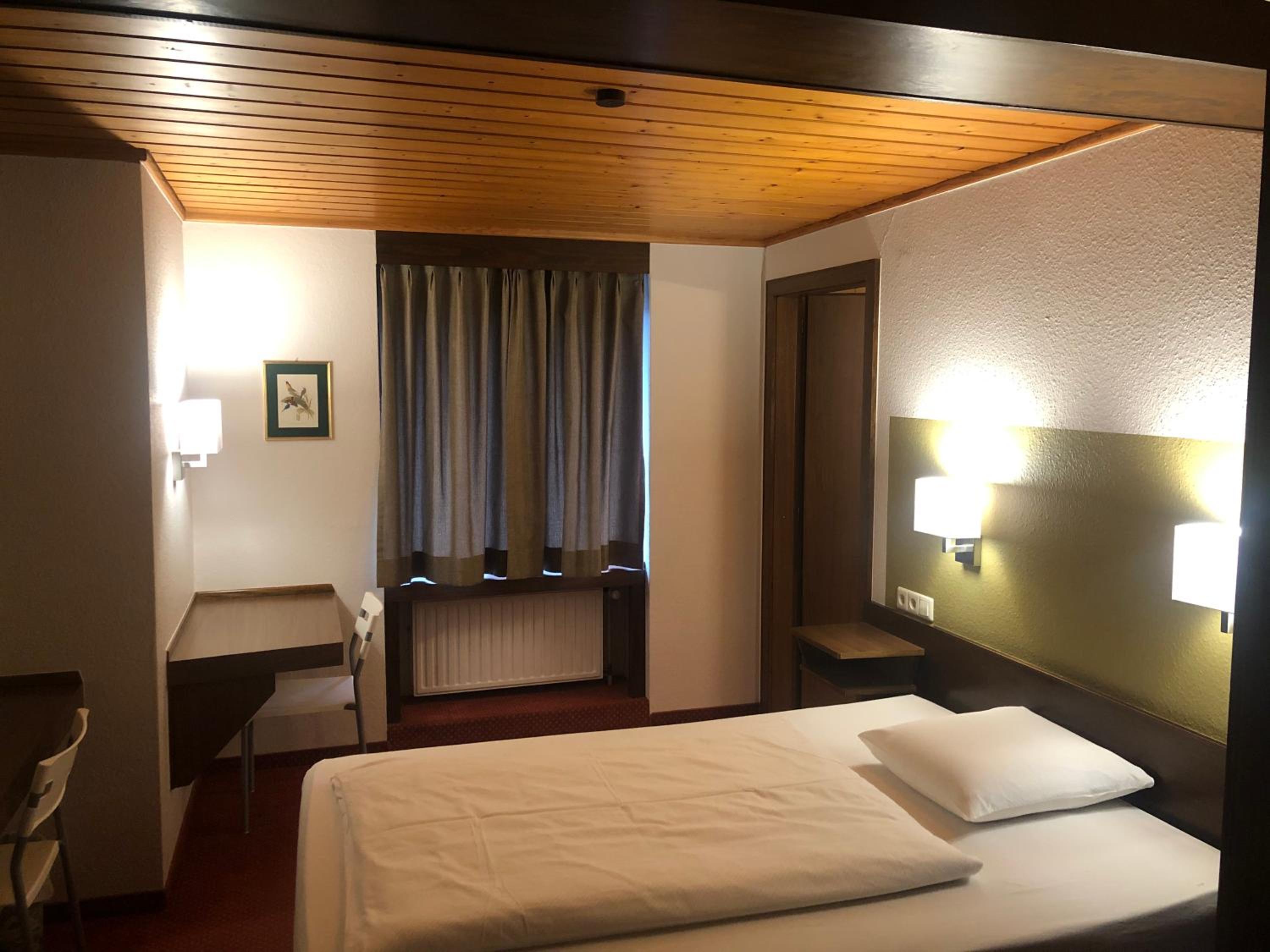 Single Room photo 2
