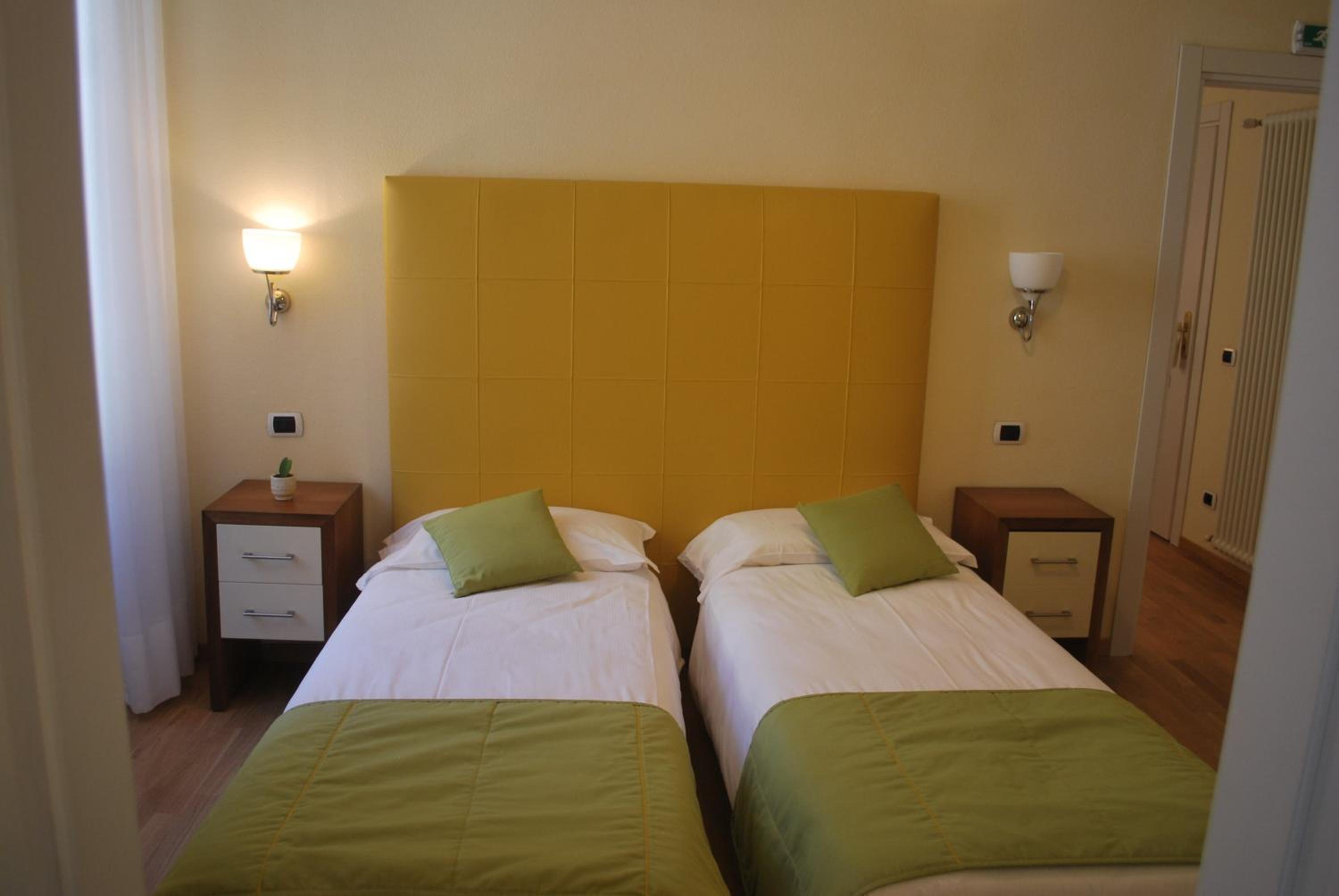 Two Connecting Rooms - Photo 1