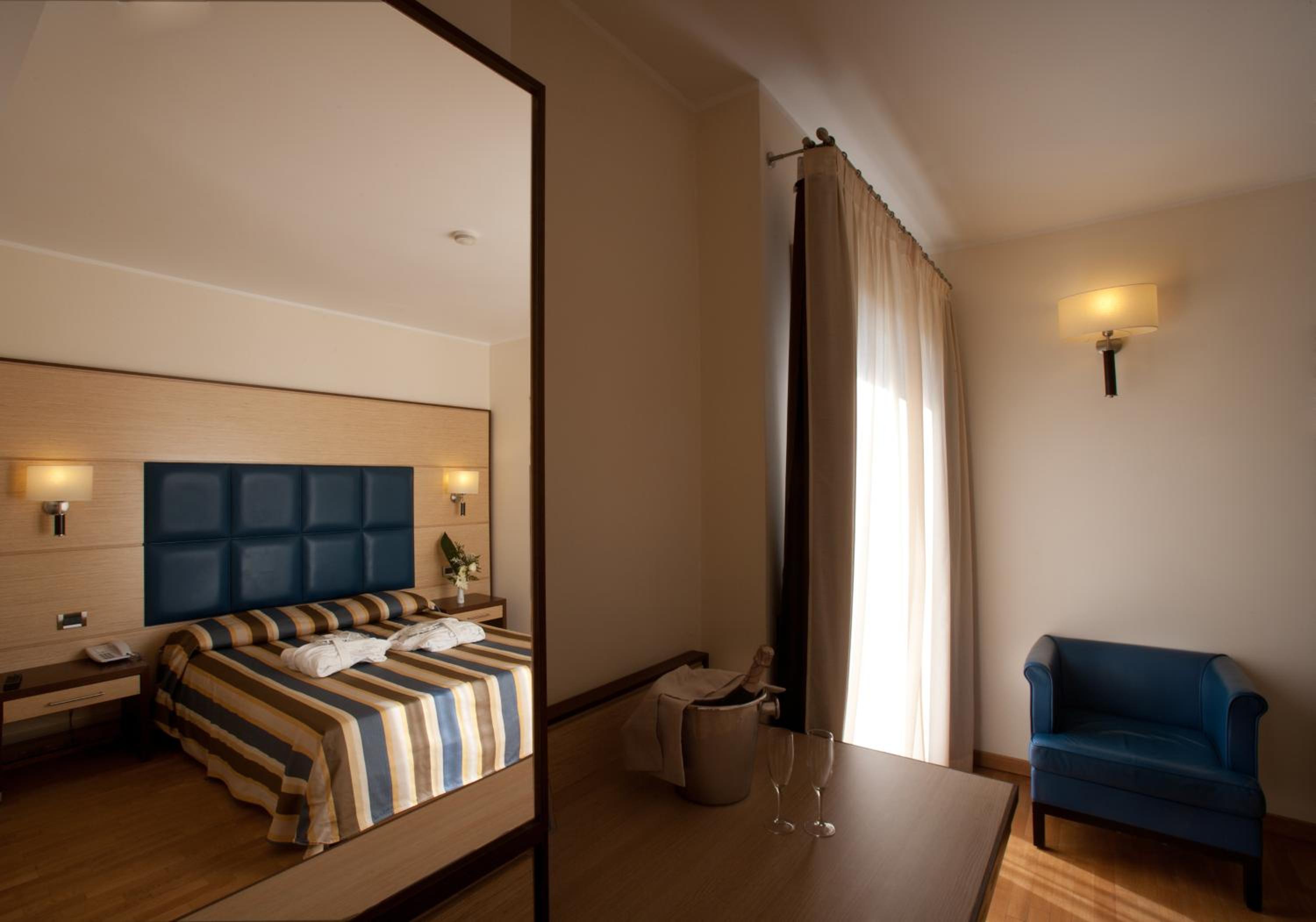 Superior Double Room - Photo 1