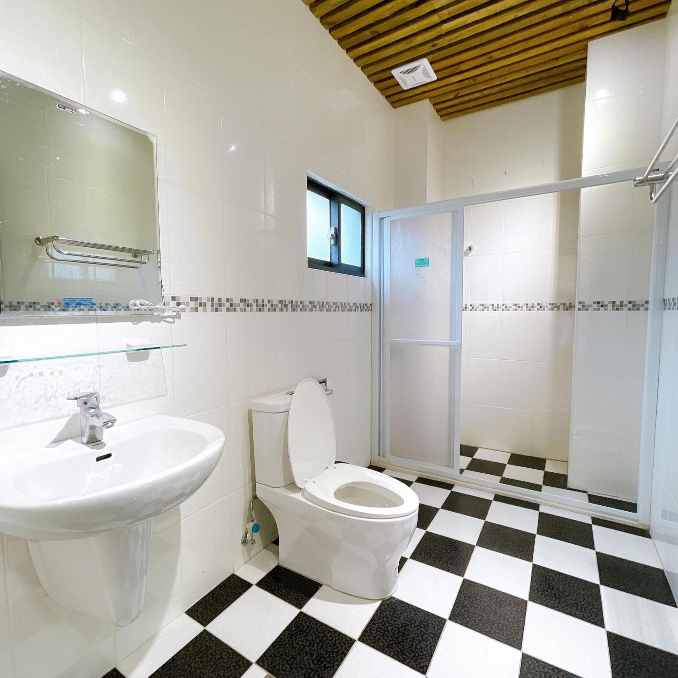 Standard Double or Twin Room photo 3