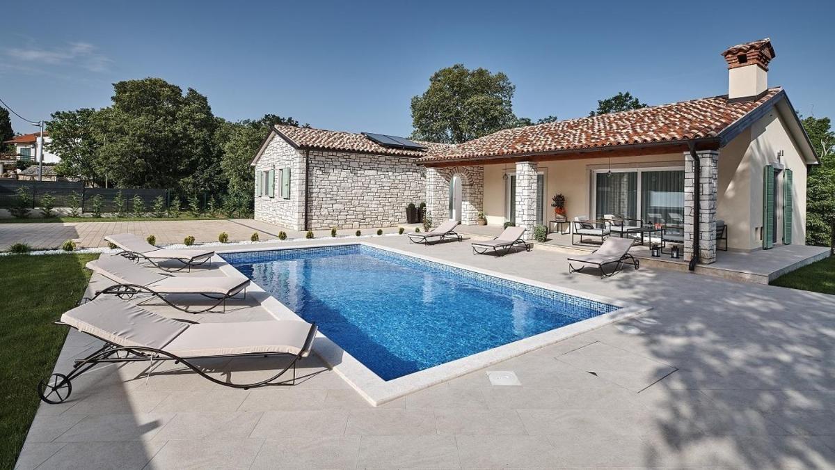 Villa with Private Pool photo 1
