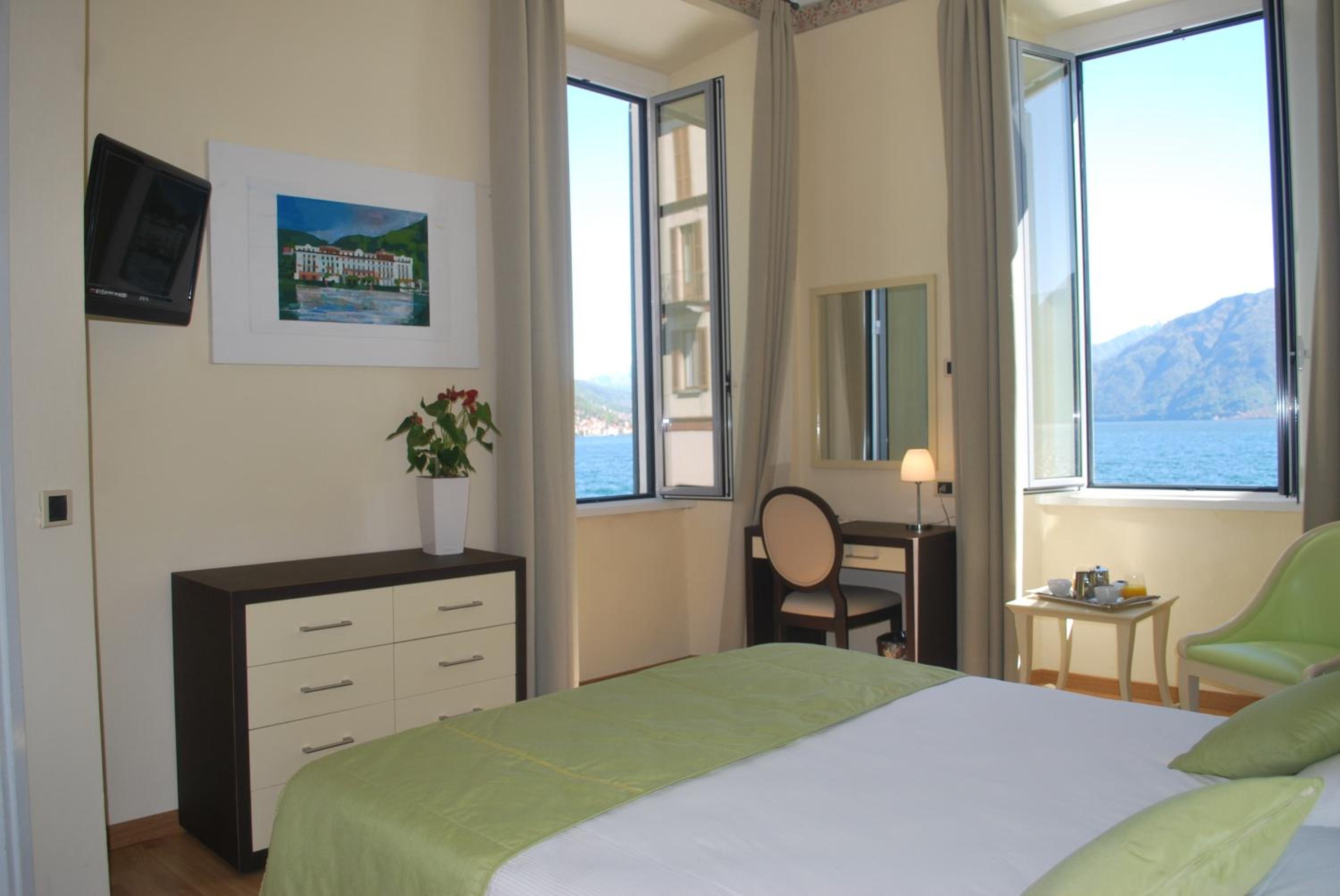 Superior Double Room with Lake View - Photo 2