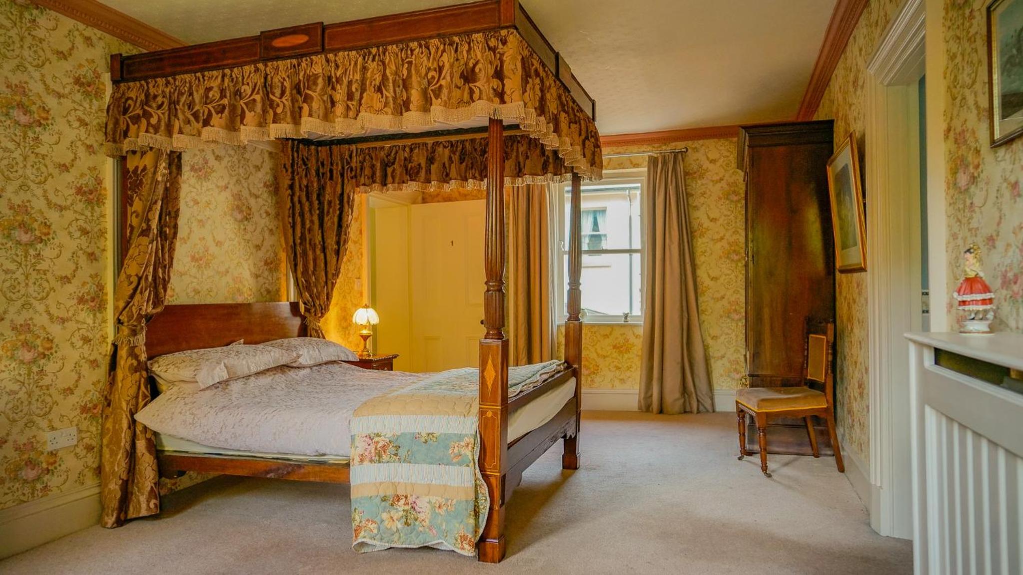 Double Room with Private Bathroom photo 1