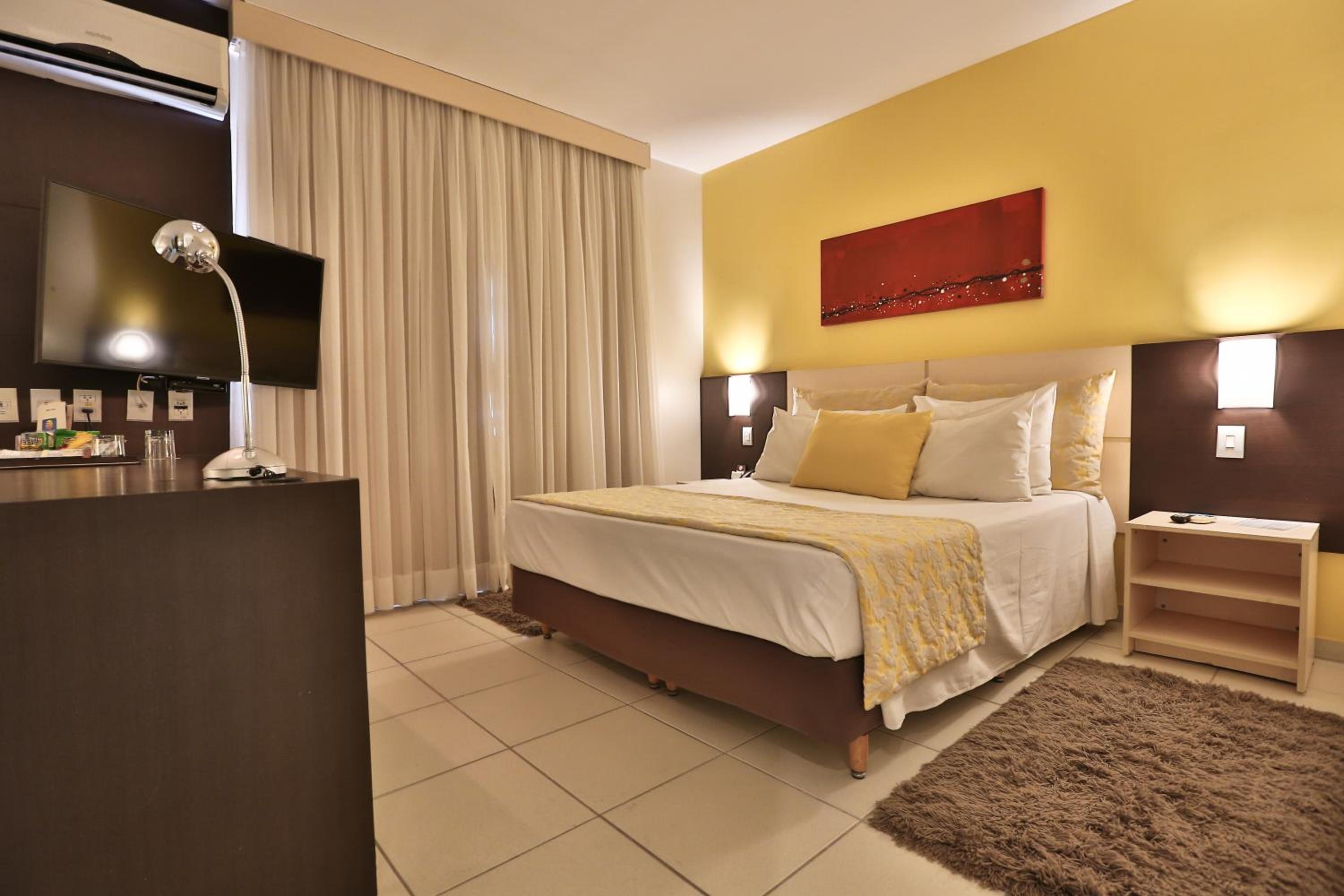 Comfort Hotel Goiânia — Suite (Double)