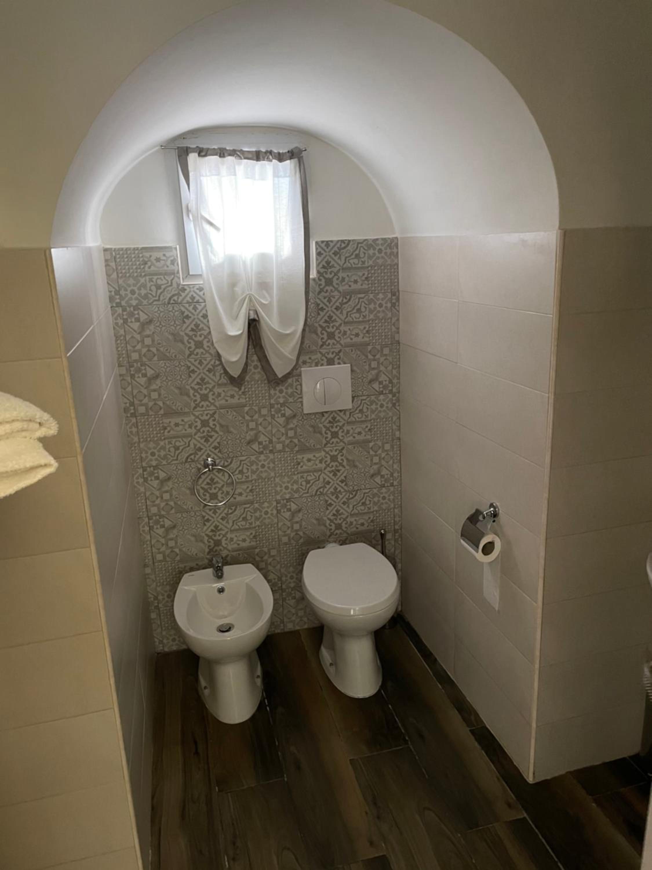Double Room with Private Bathroom - Photo 3