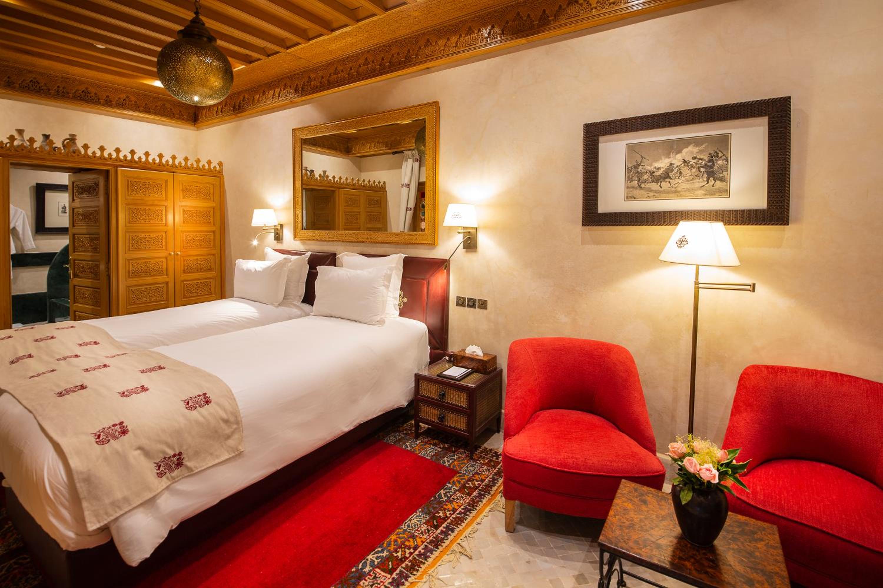 Deluxe Room - Photo 2