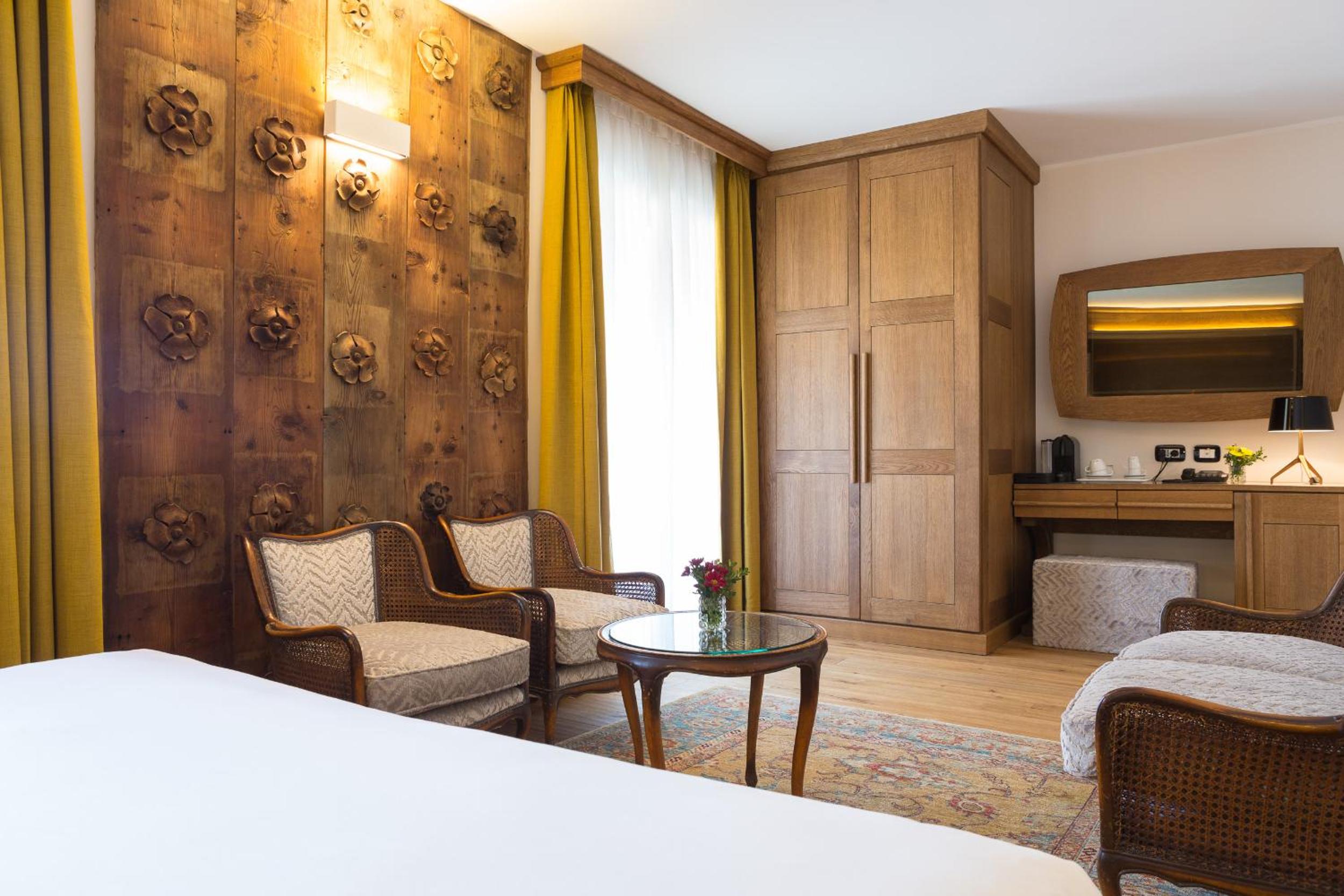 Suite with Balcony - Photo 26