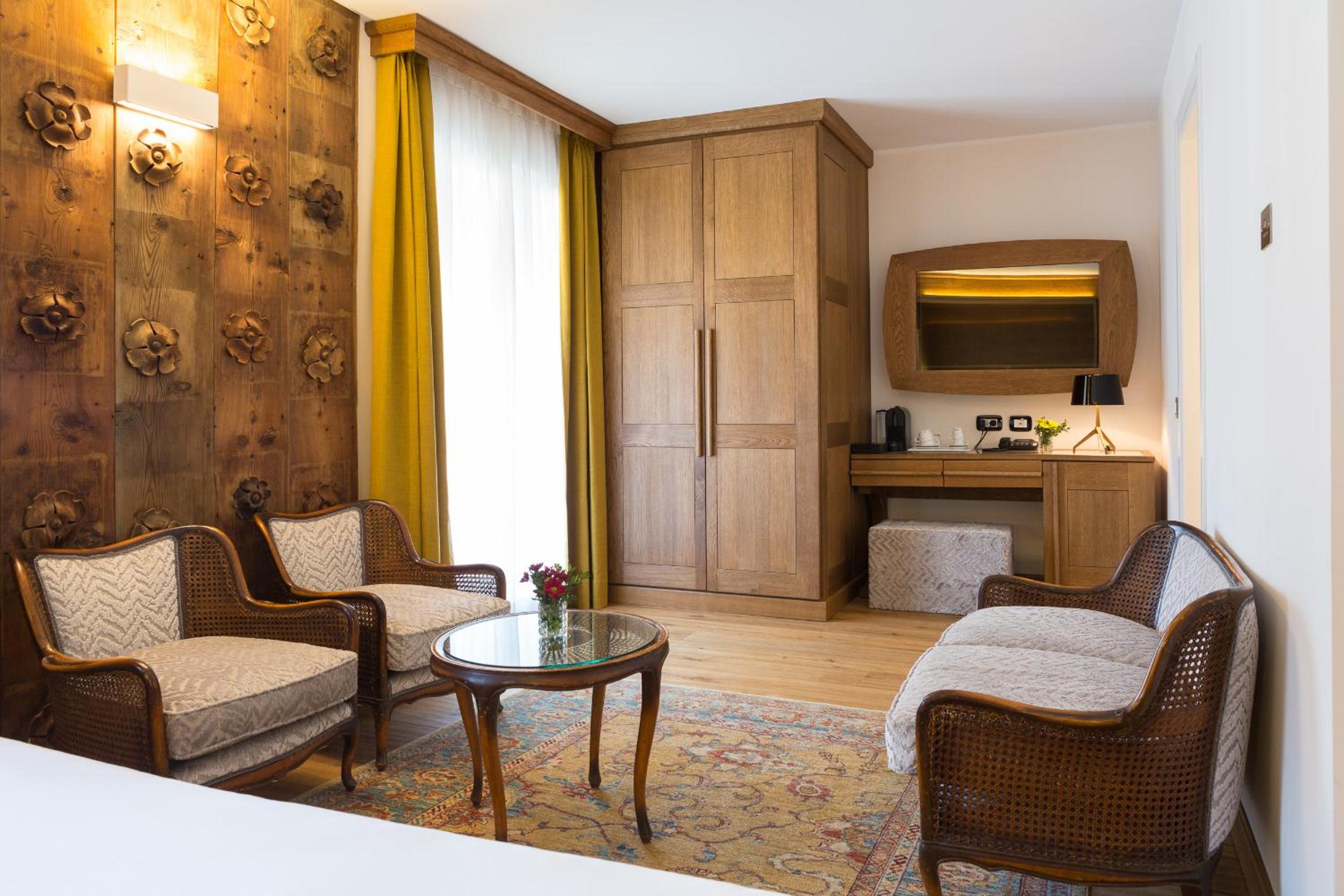 Suite with Balcony - Photo 23