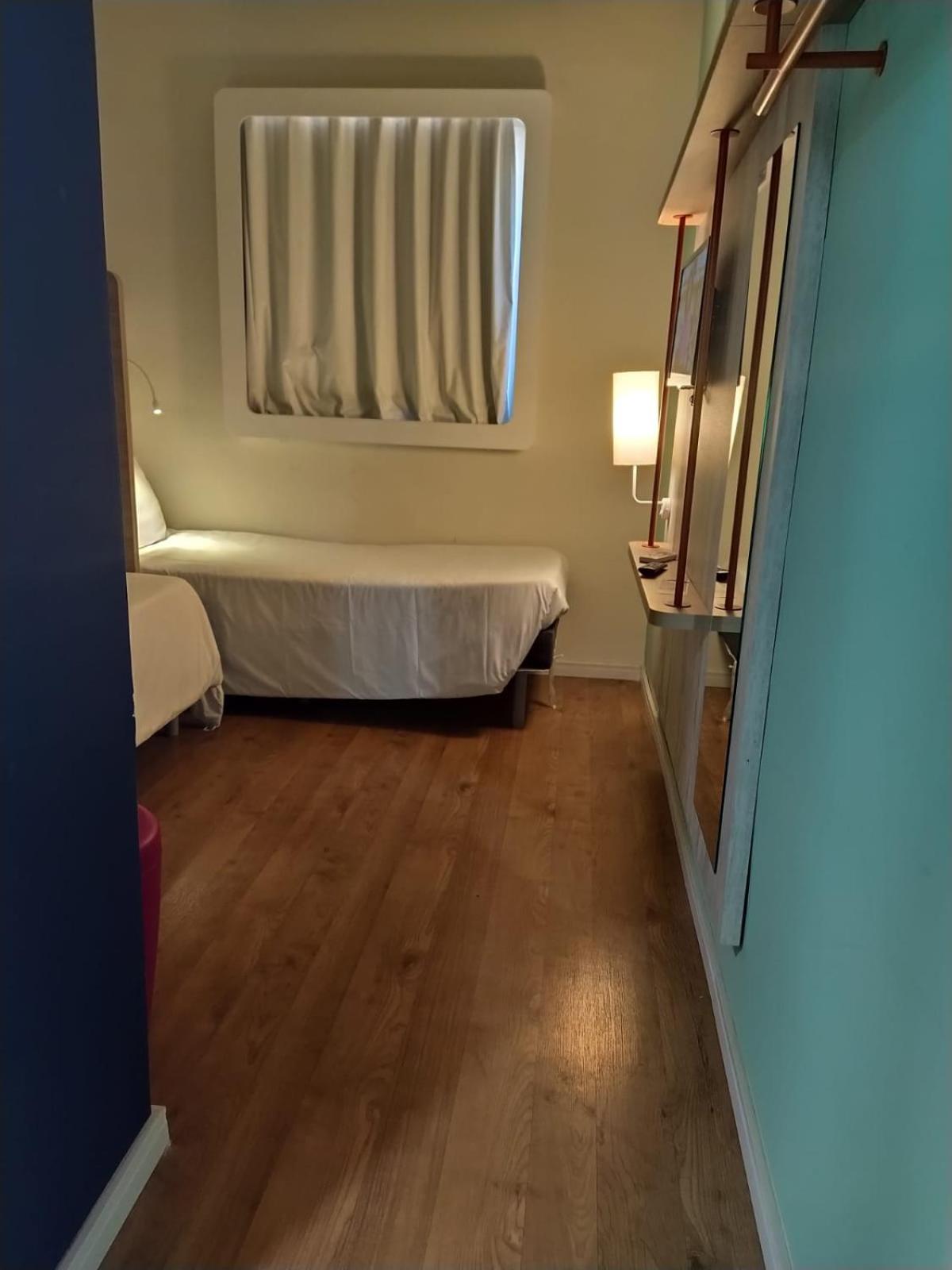 Standard Twin Room photo 3