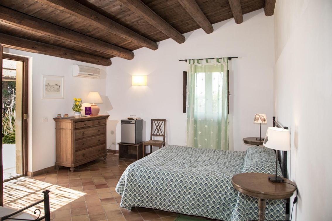 Double Room - Photo 9