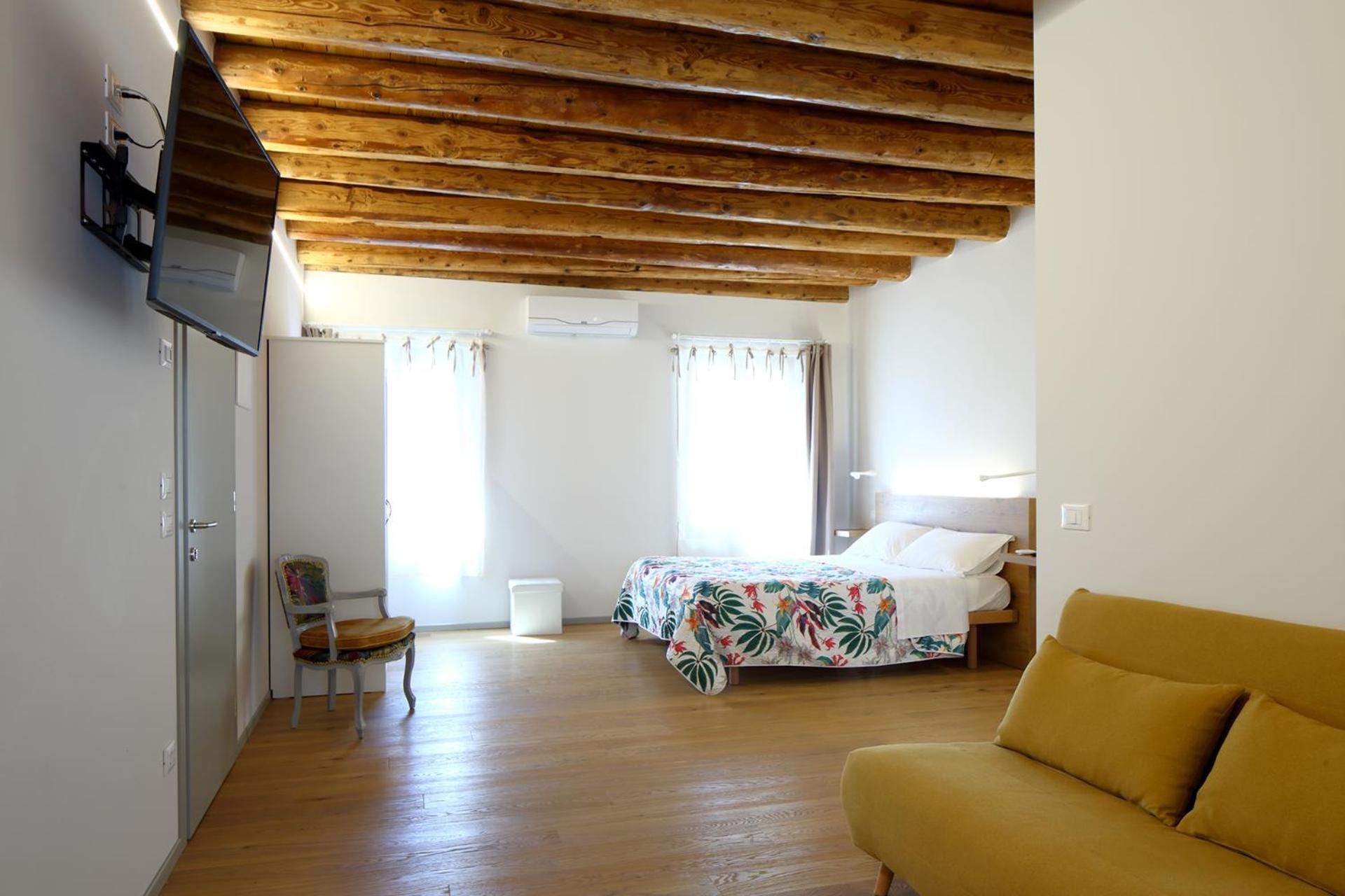 Junior Suite with Garden View - Photo 5